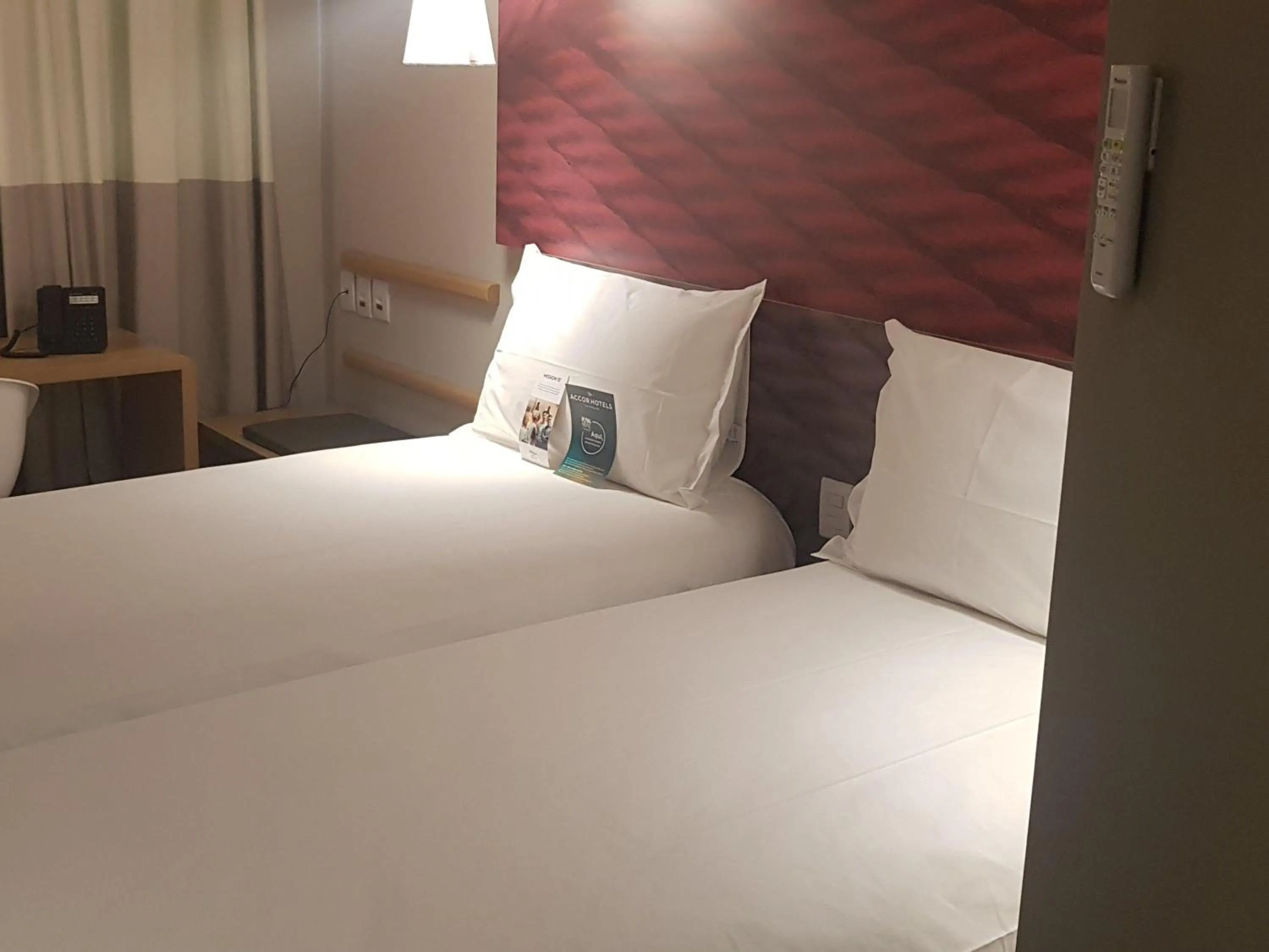 Bedroom, Bed in ibis Carlos Barbosa