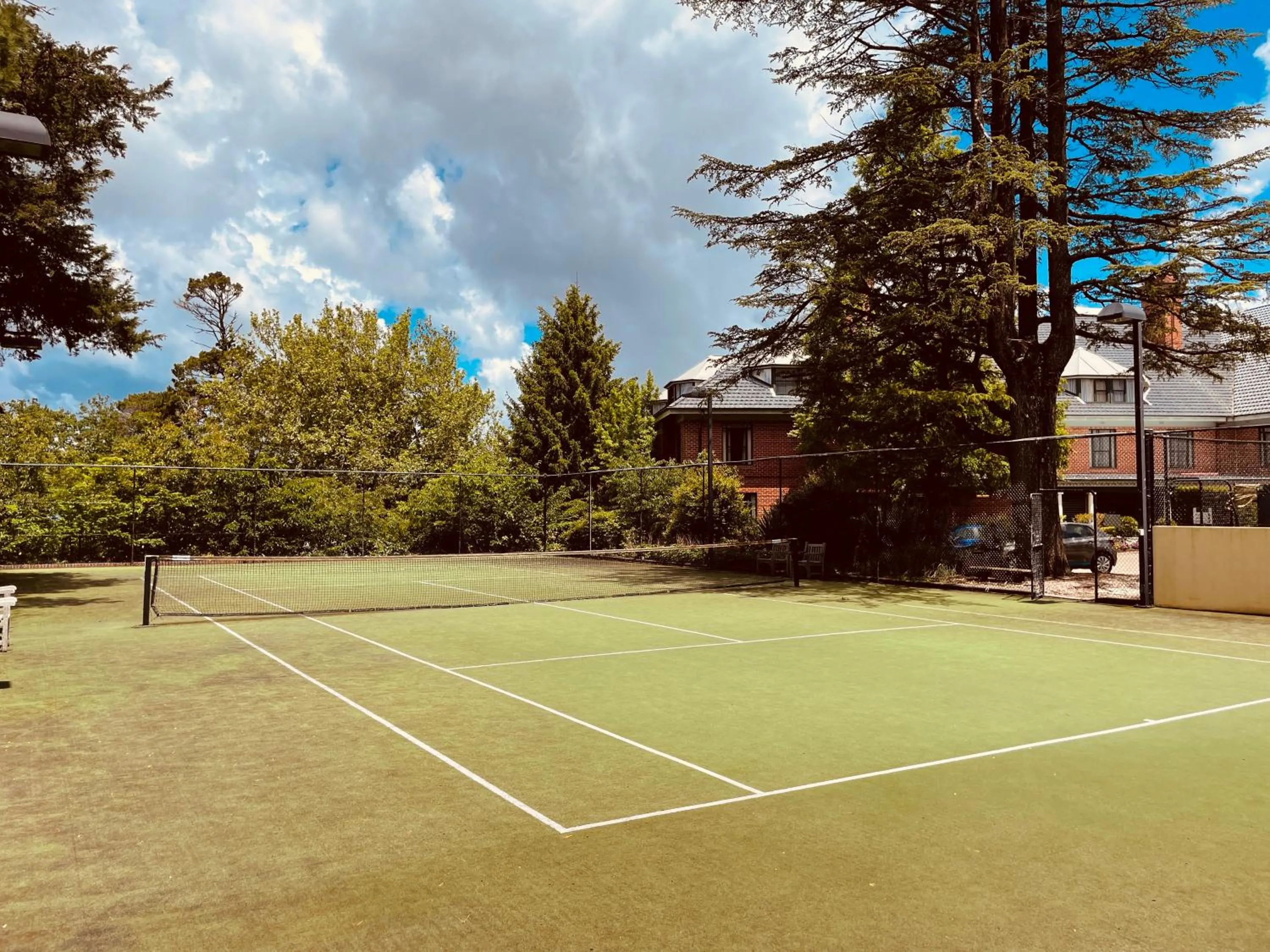Tennis court in Lilianfels Resort and Spa