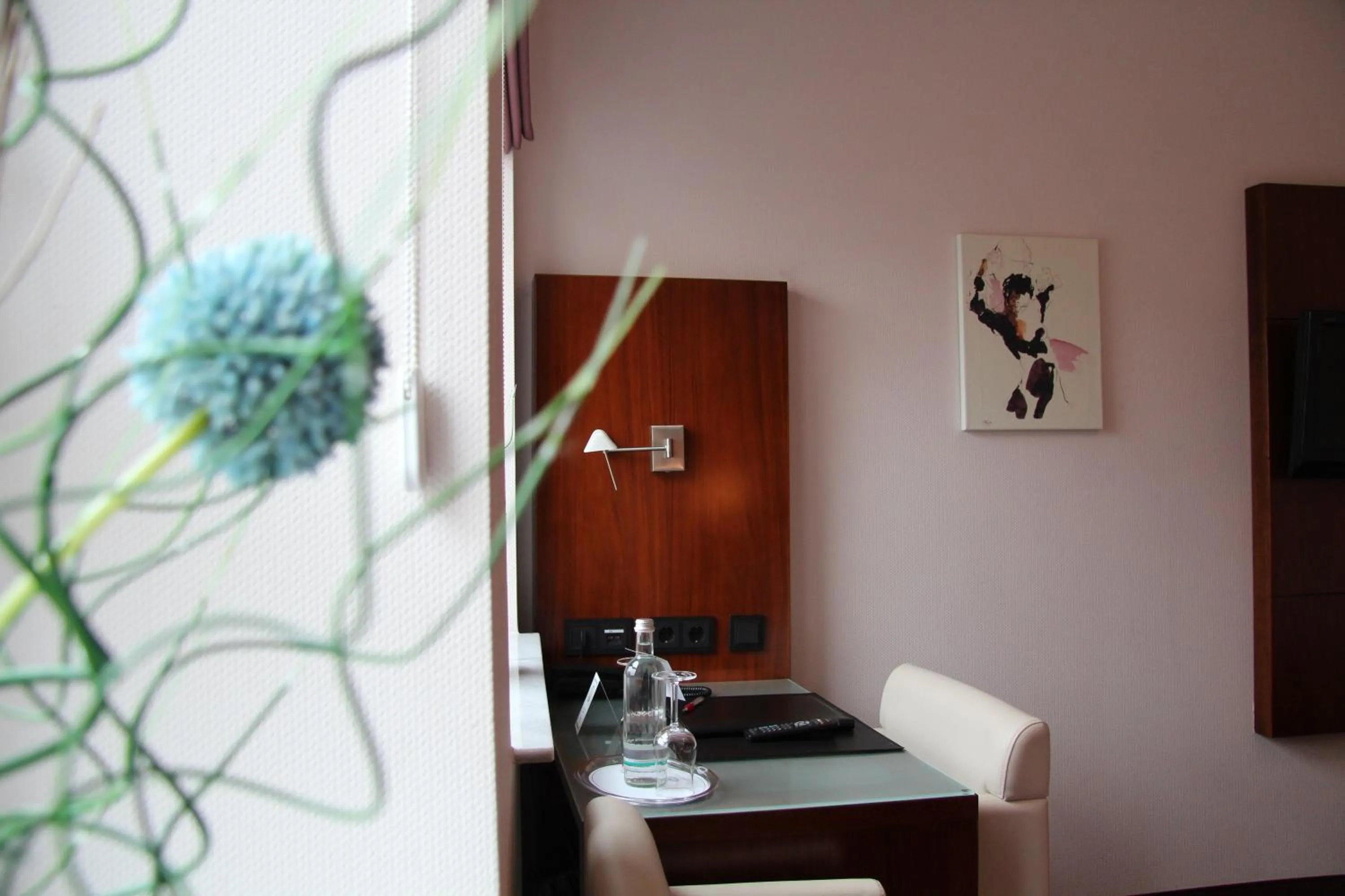 Decorative detail in Adena Hotel