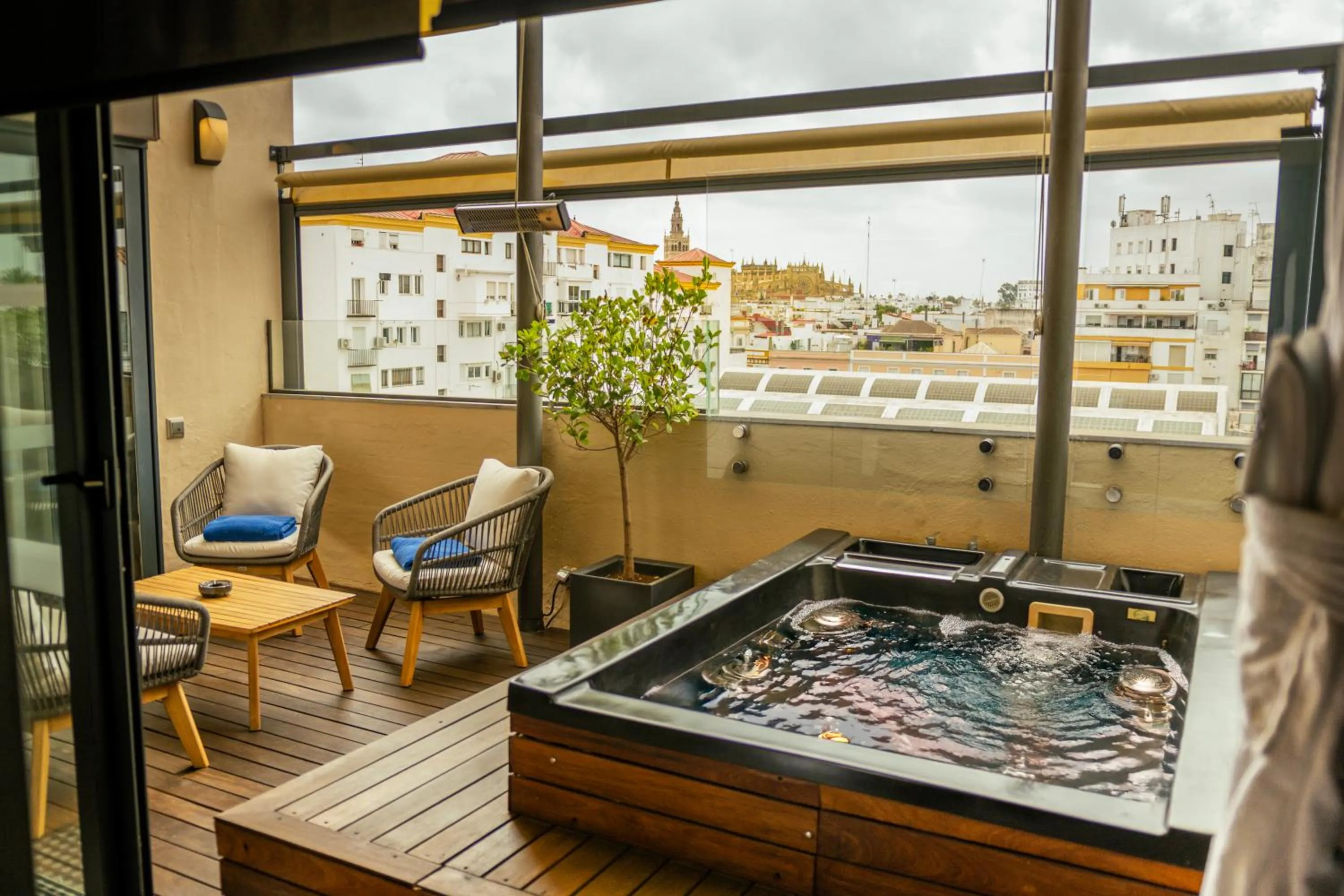Hot Tub in Hotel Lobby
