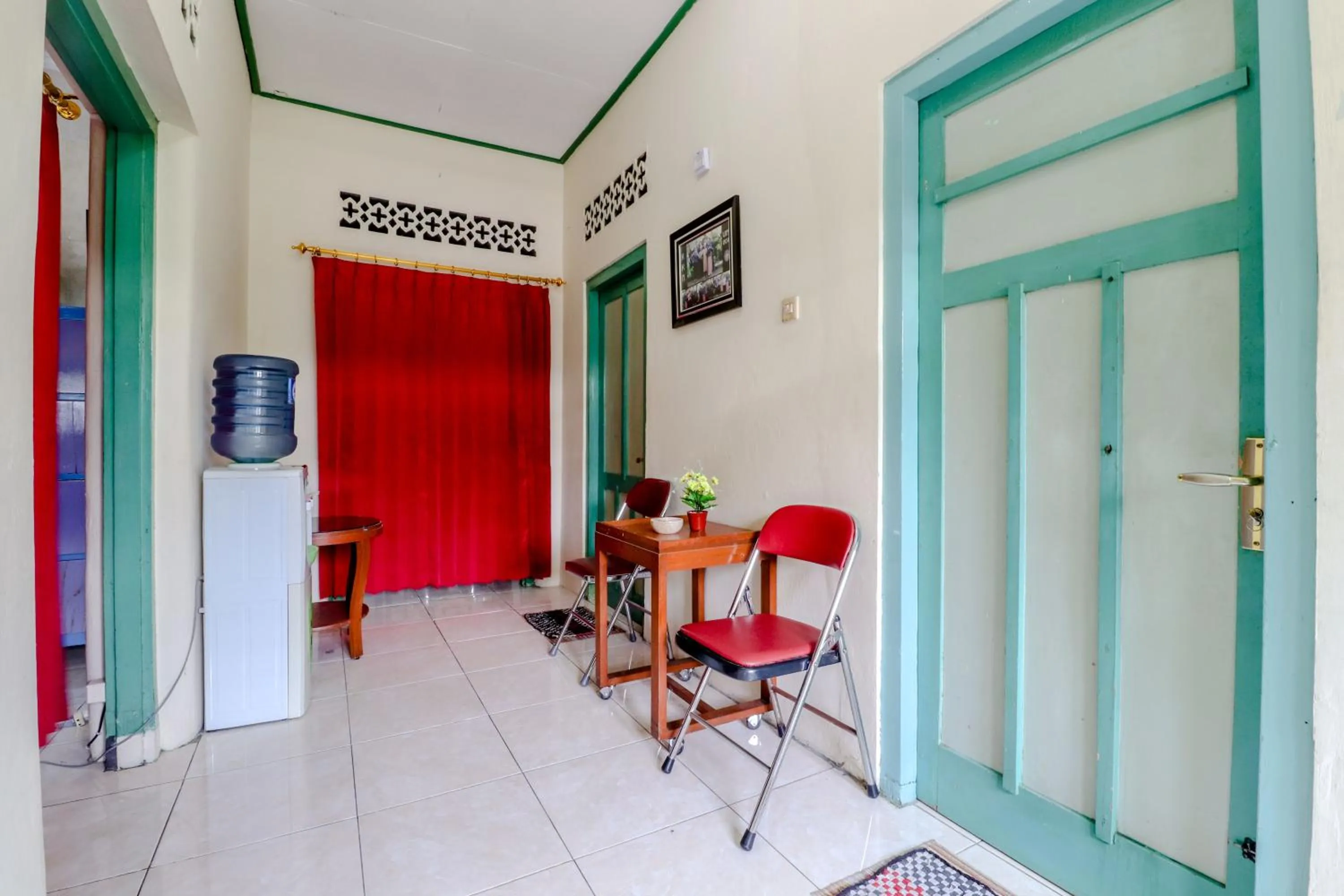 Property building in Bahagia Sederhana Homestay