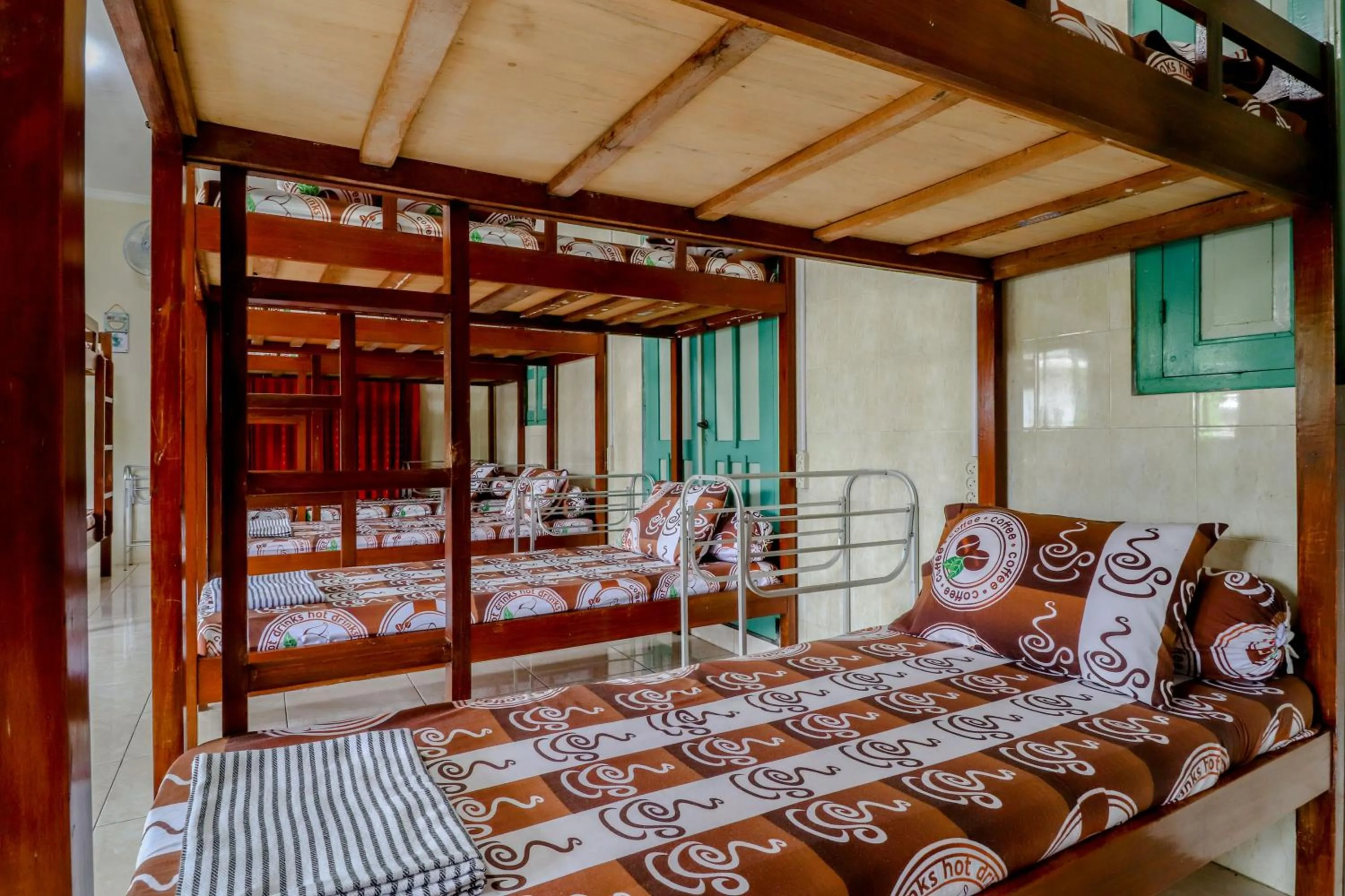 bunk bed, Bed in Bahagia Sederhana Homestay