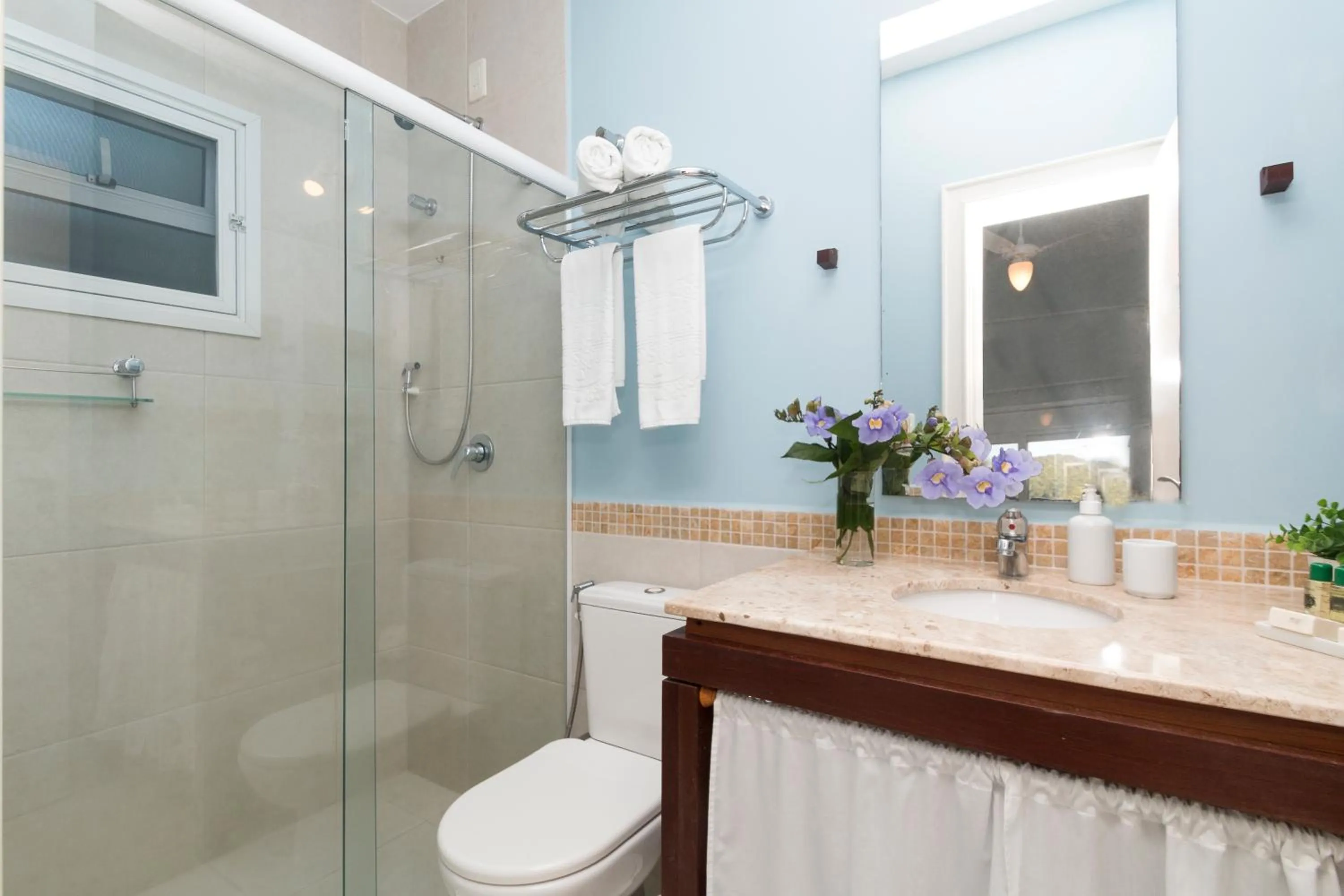 Bathroom in Pousada Vila do Bosque