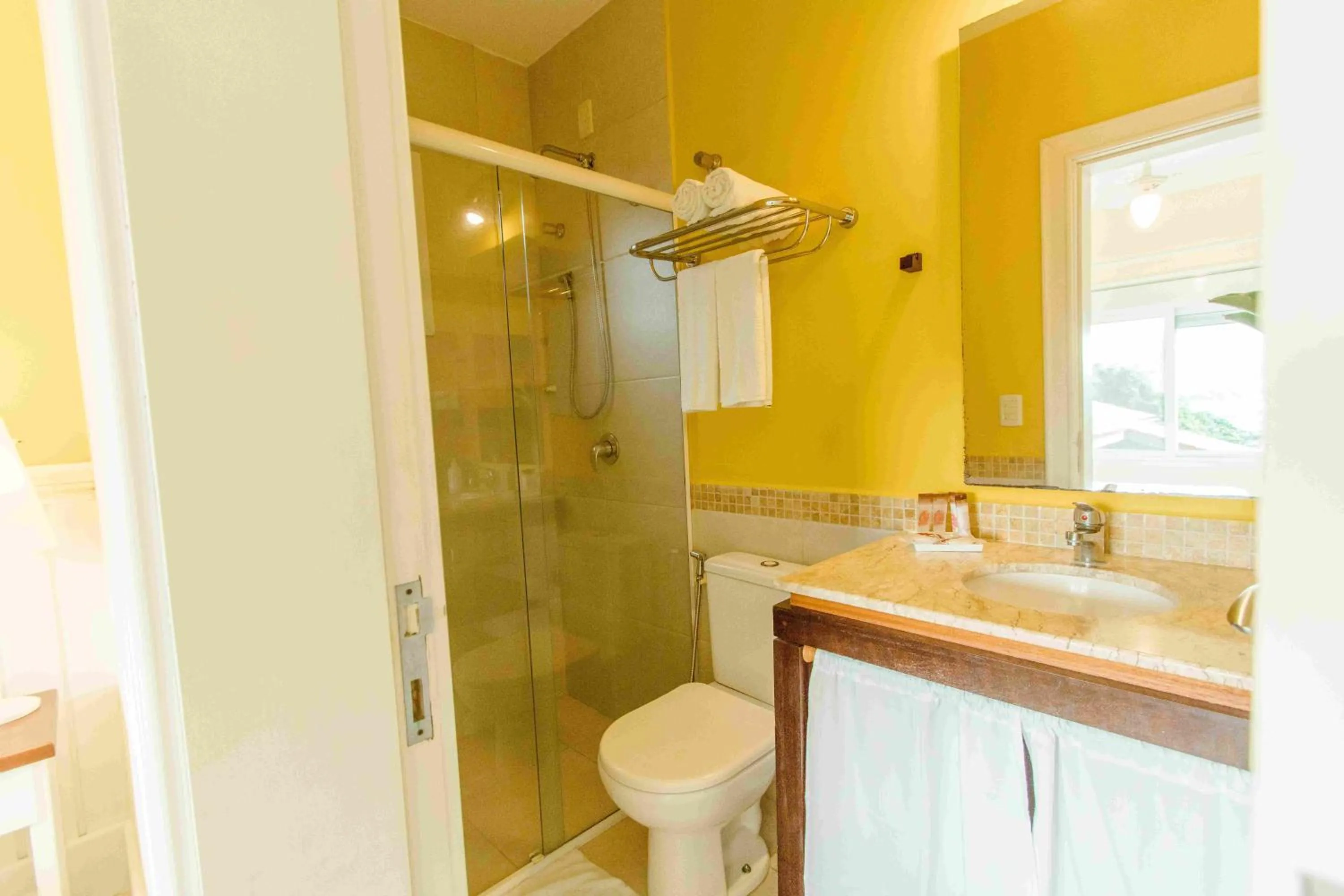 Shower in Pousada Vila do Bosque