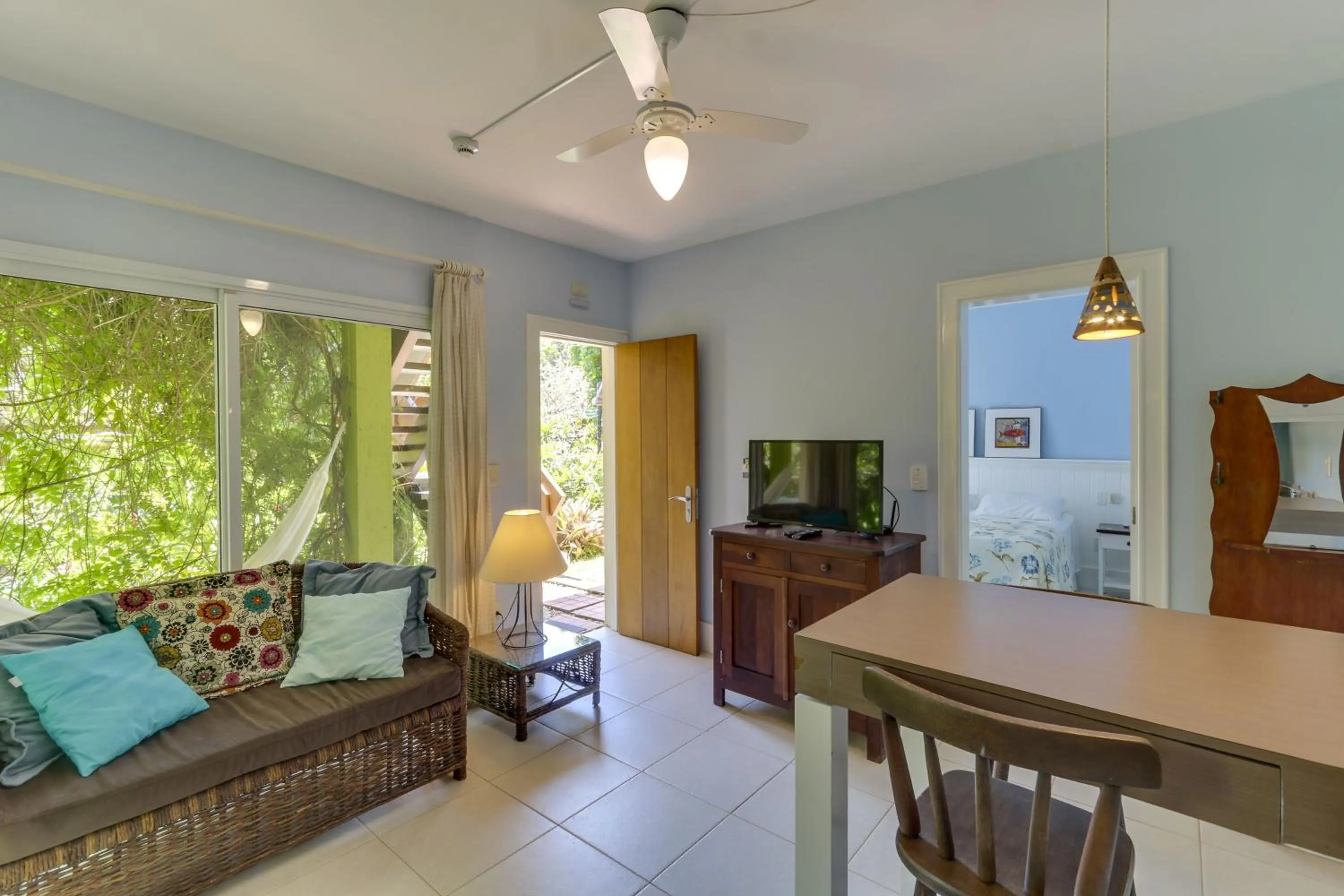Seating area in Pousada Vila do Bosque