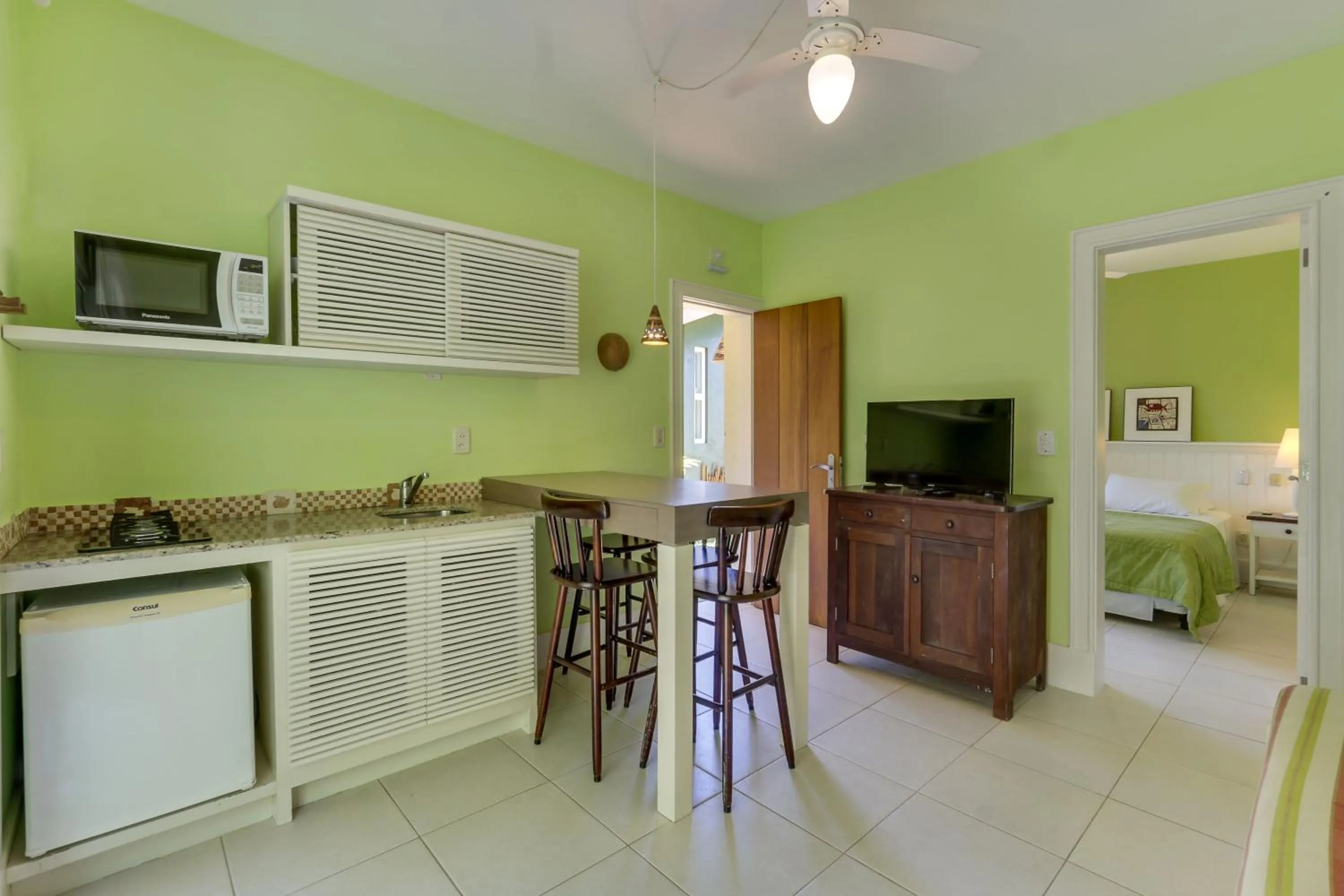 TV and multimedia in Pousada Vila do Bosque