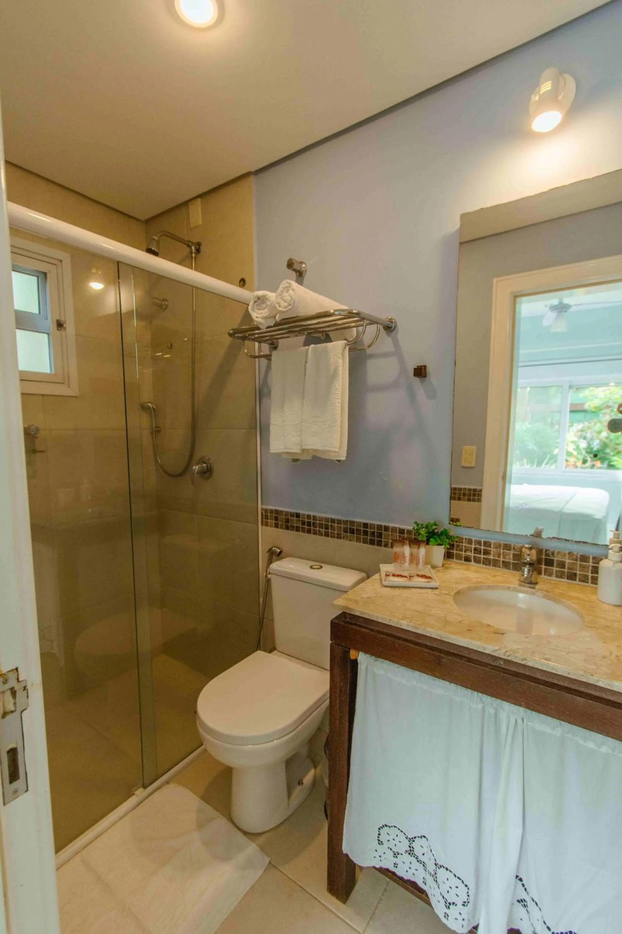 Shower in Pousada Vila do Bosque