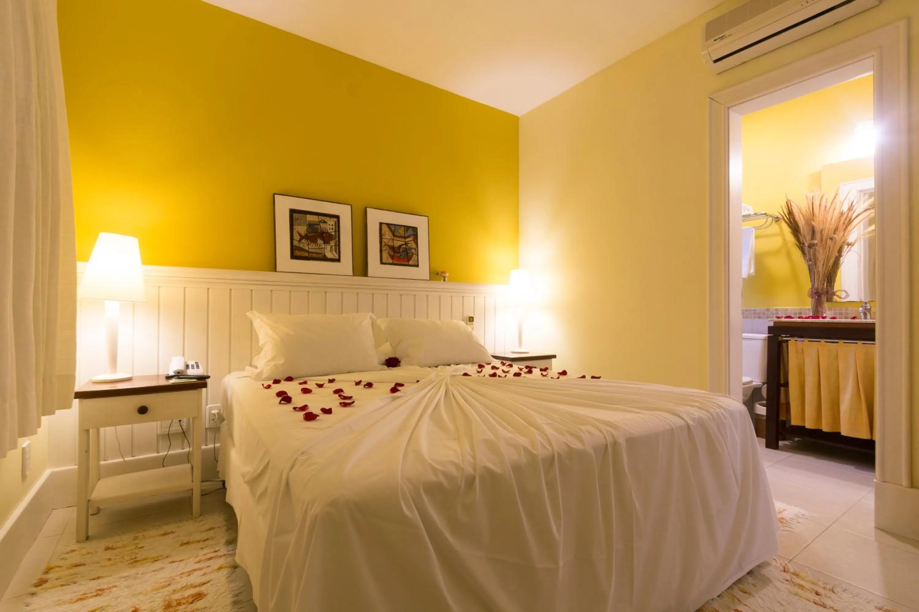 Decorative detail, Bed in Pousada Vila do Bosque