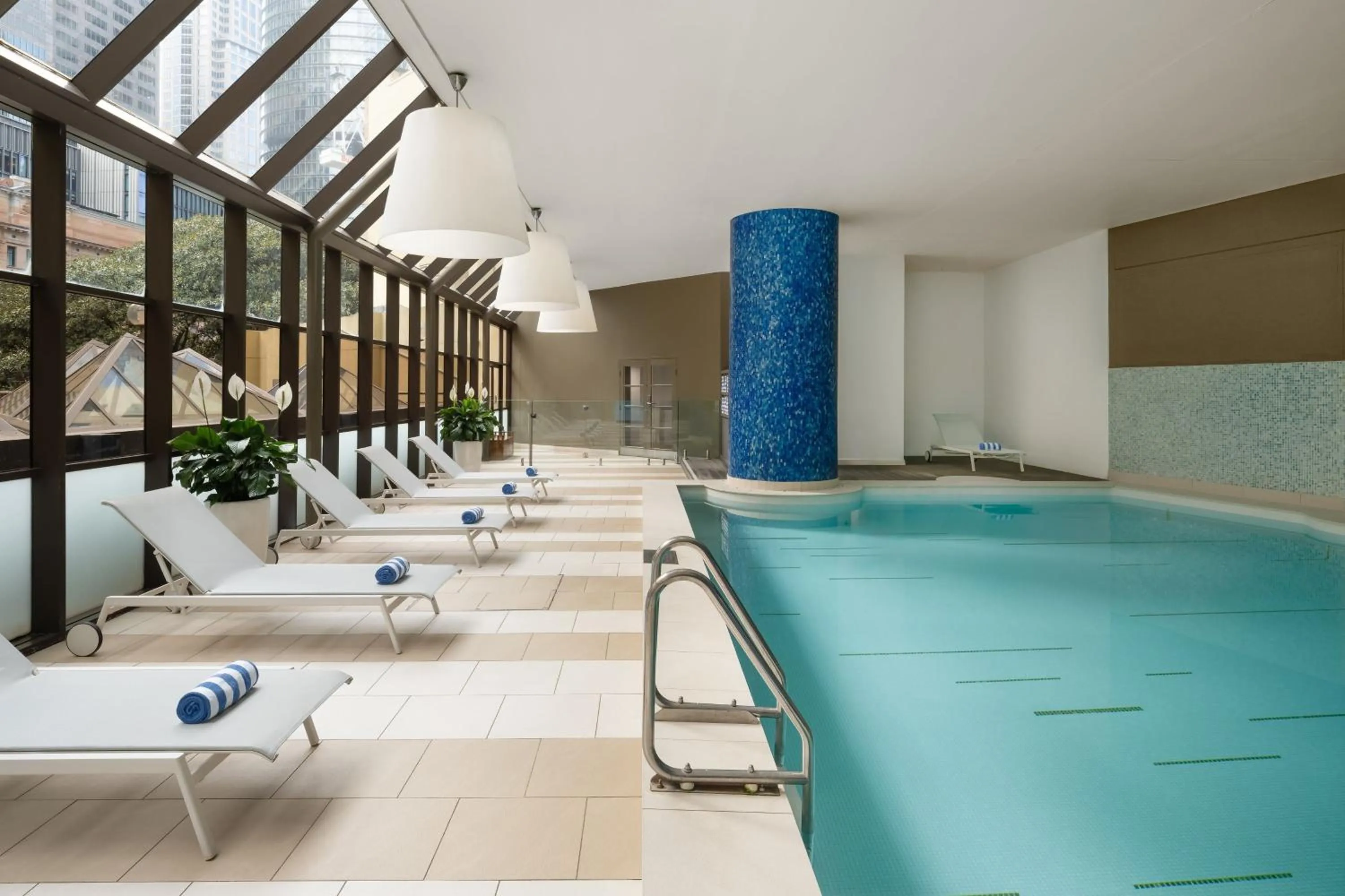 Swimming pool in Sydney Harbour Marriott Hotel at Circular Quay