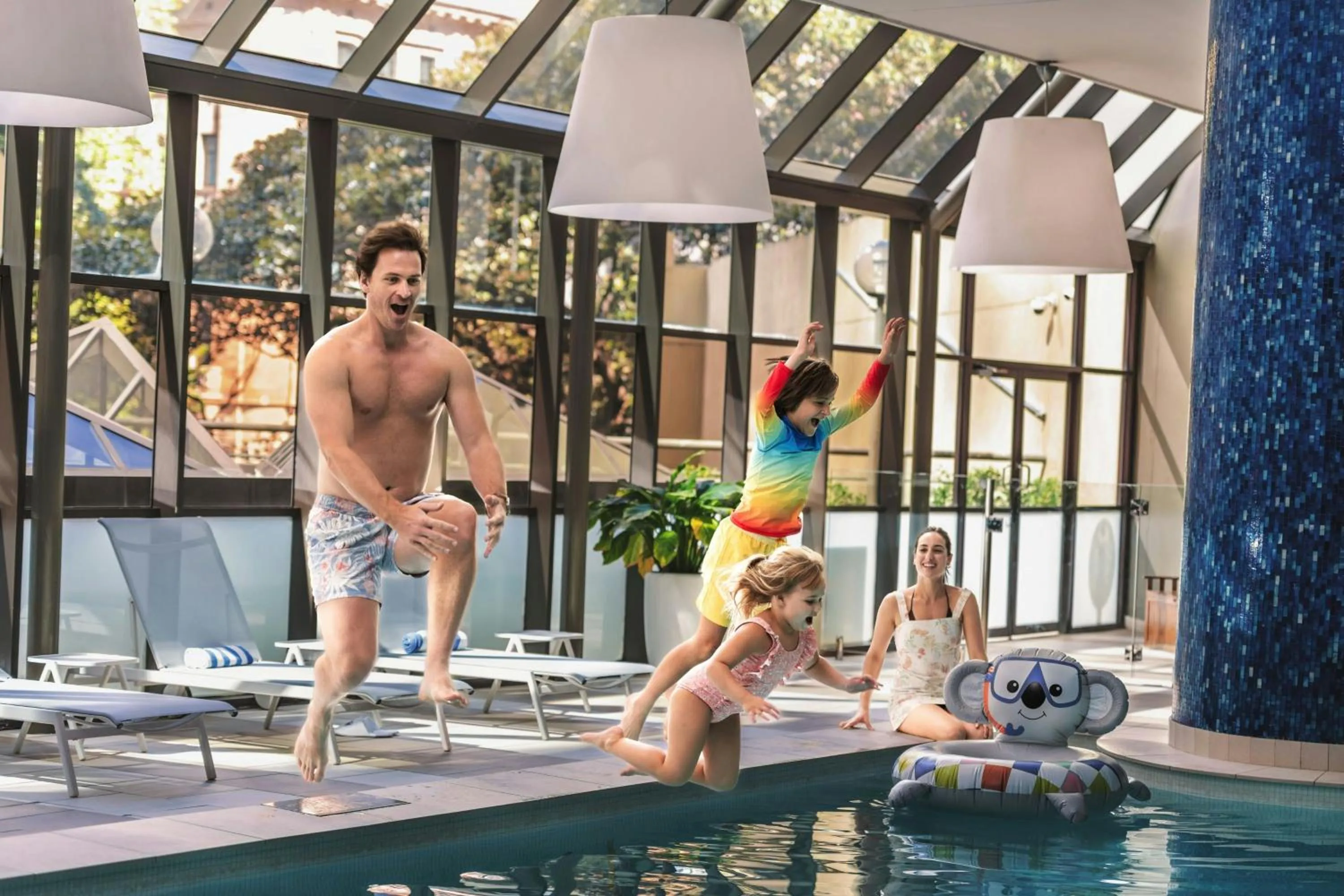 Swimming pool in Sydney Harbour Marriott Hotel at Circular Quay