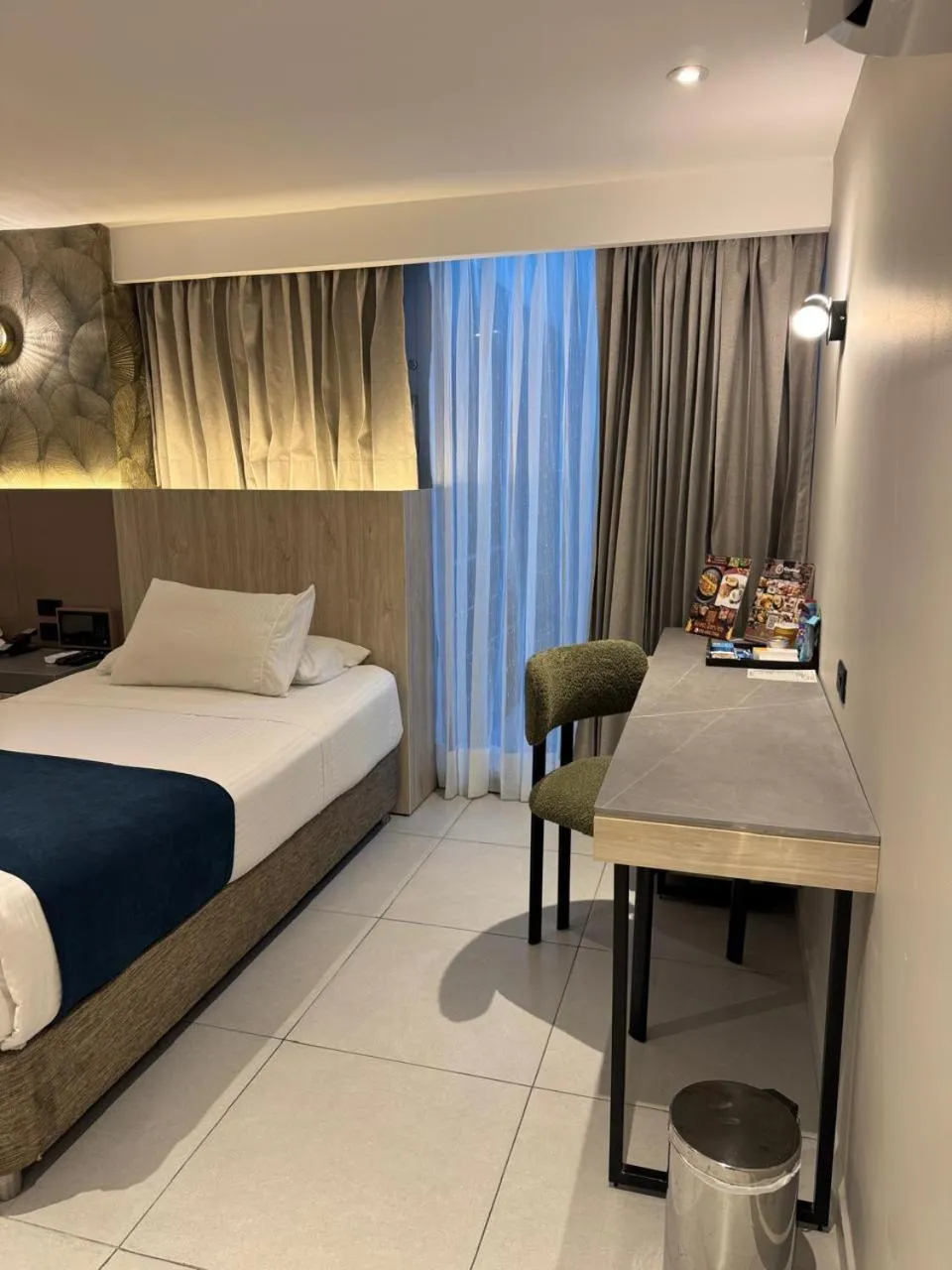 Seating area, Bed in Zi One Luxury Hotel