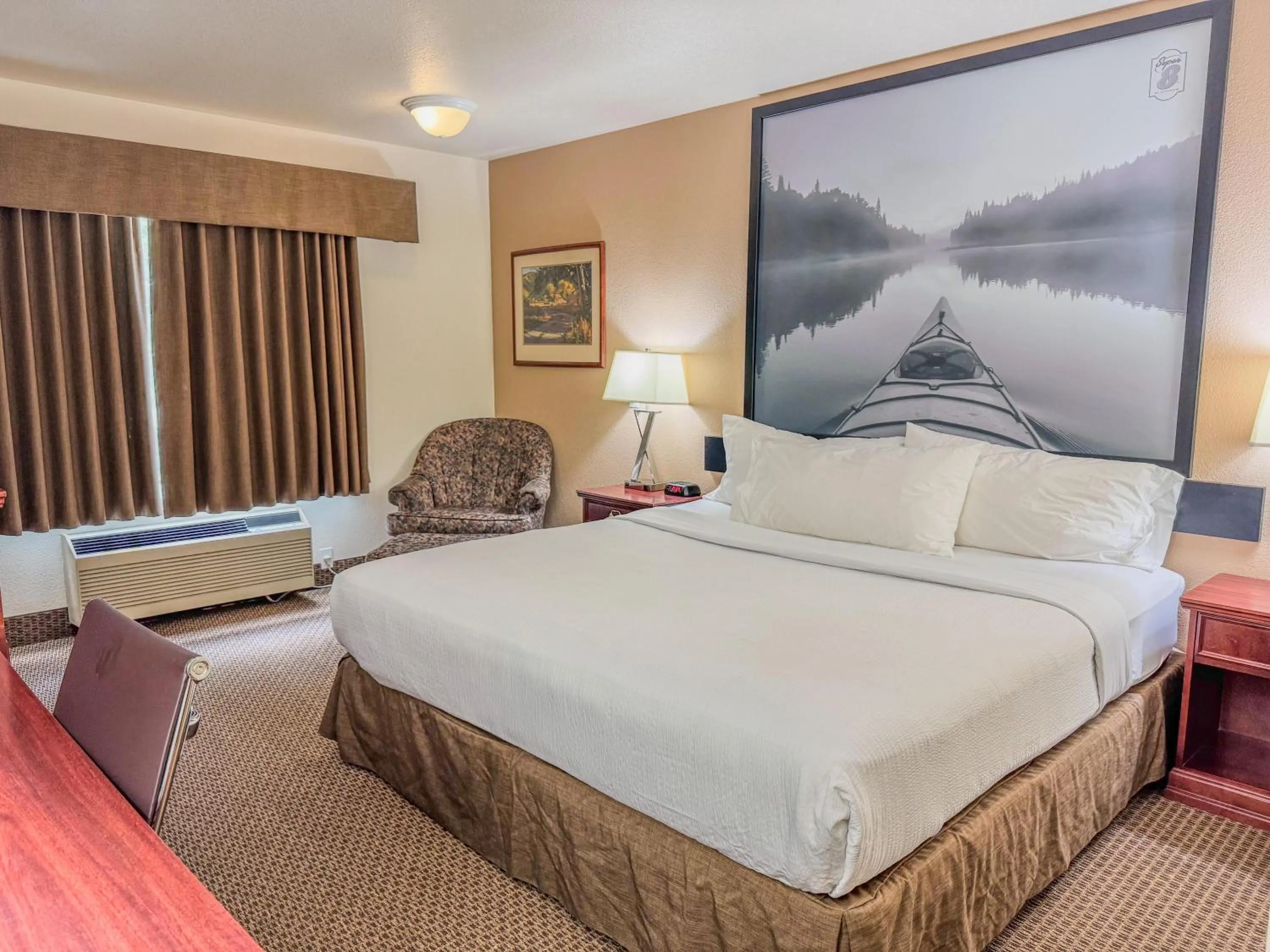 Bed in Super 8 by Wyndham High River AB