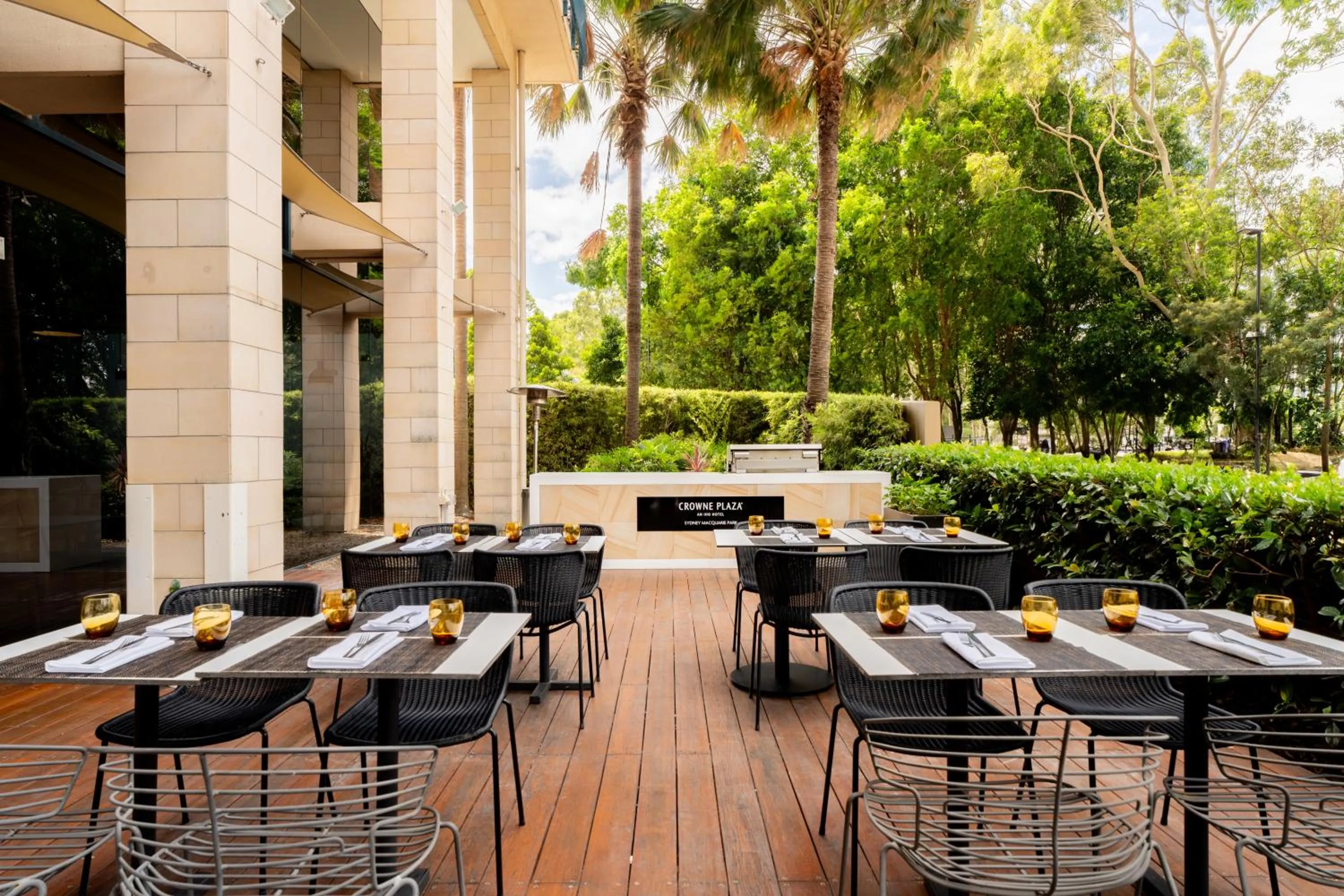 Patio in Courtyard by Marriott Sydney-North Ryde