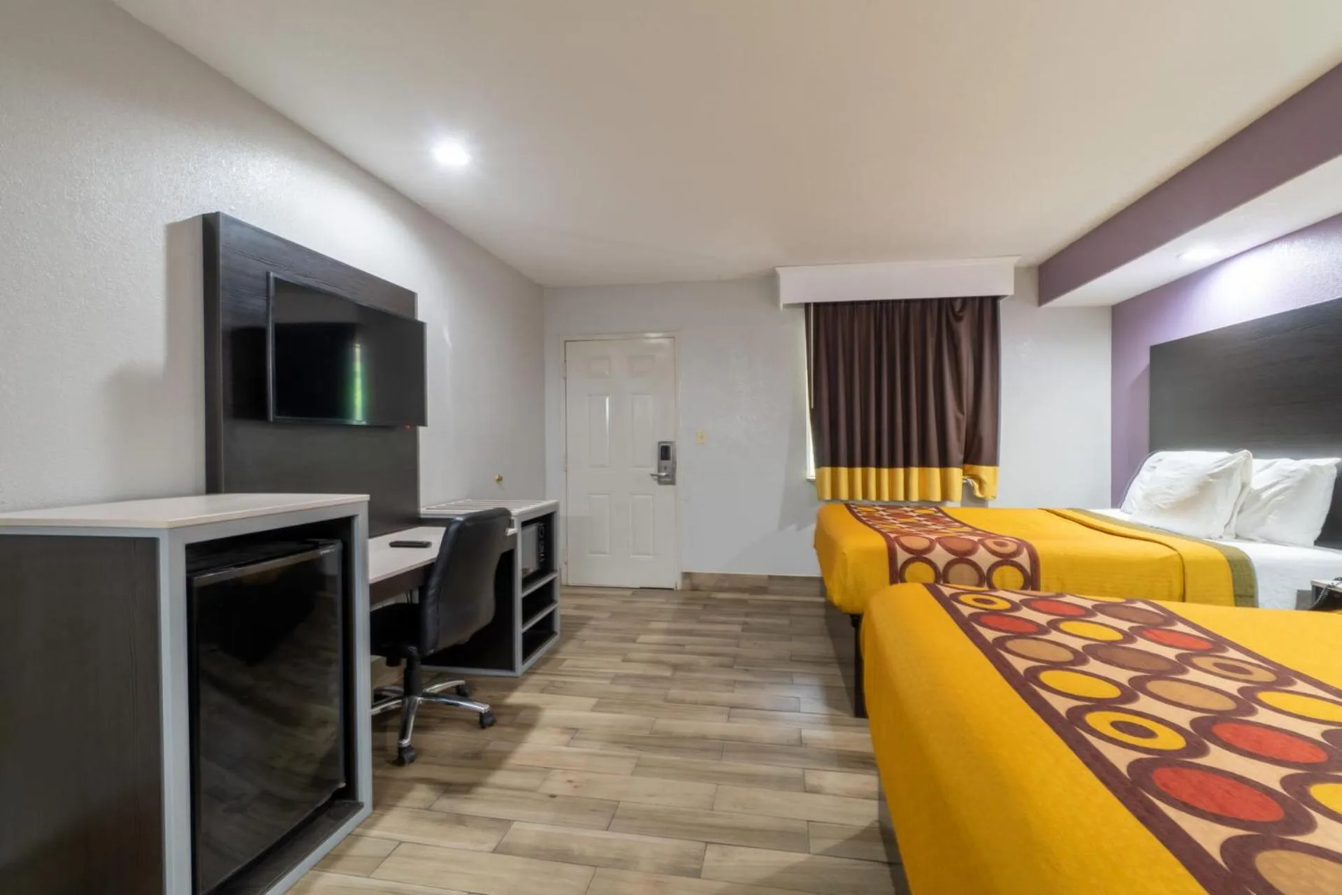 Bed in Holiday Terrace Motel