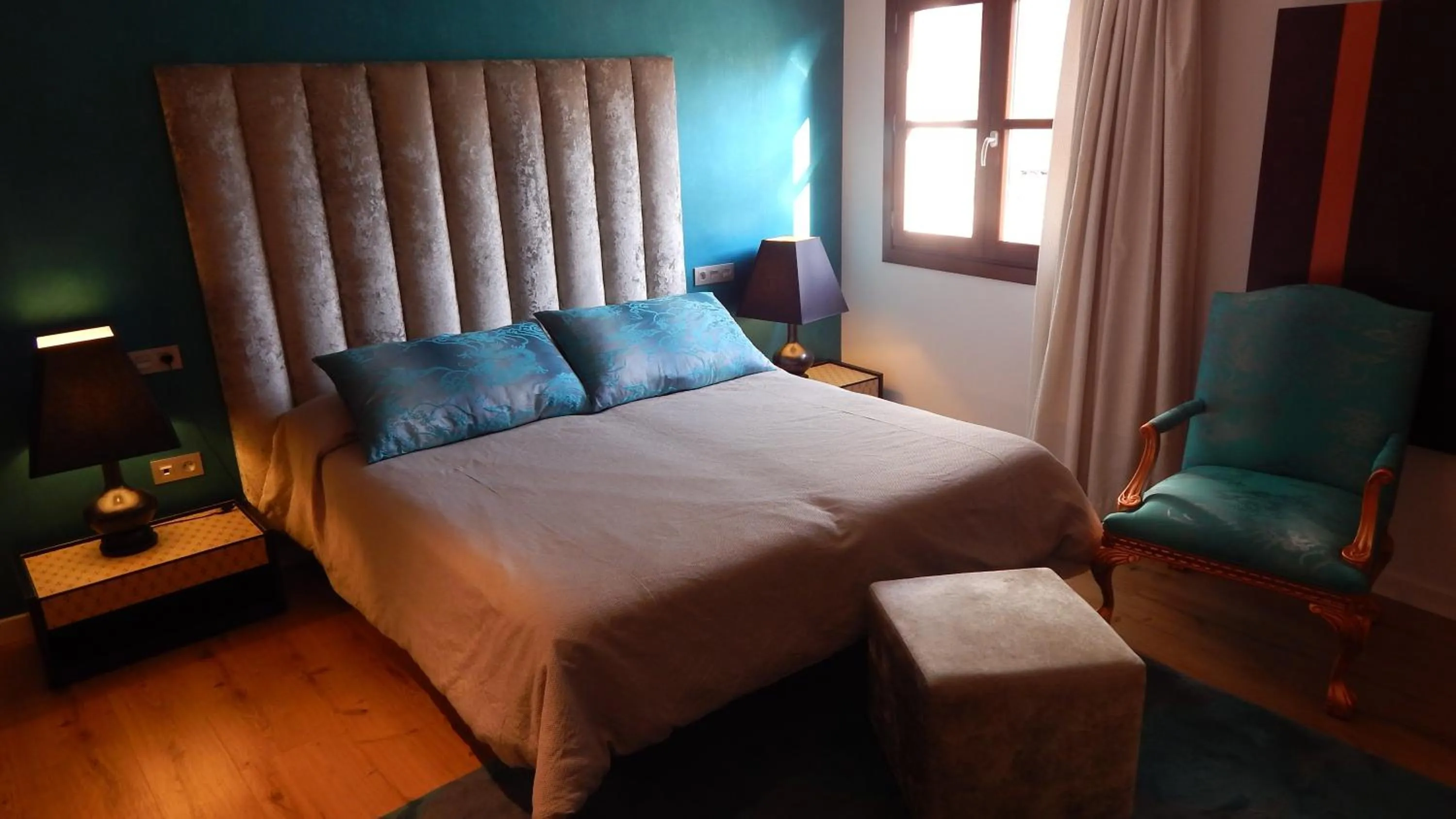 Bed in Hotel Palau dels Osset