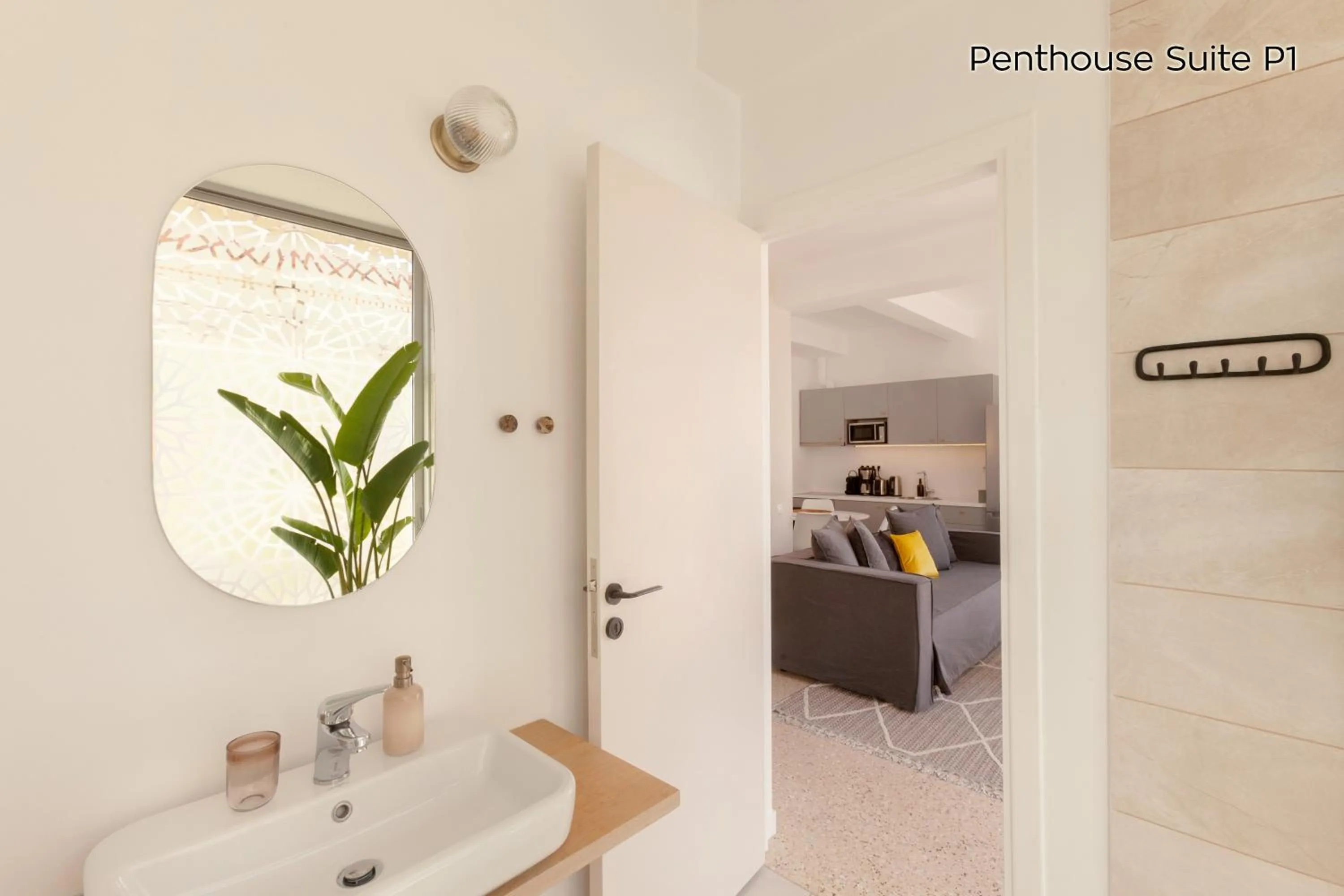 Bathroom in The Marble Suites, PLAKA