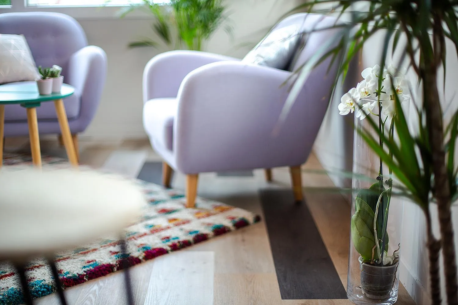 Communal lounge/ TV room in Carré Pau Airport Hôtel