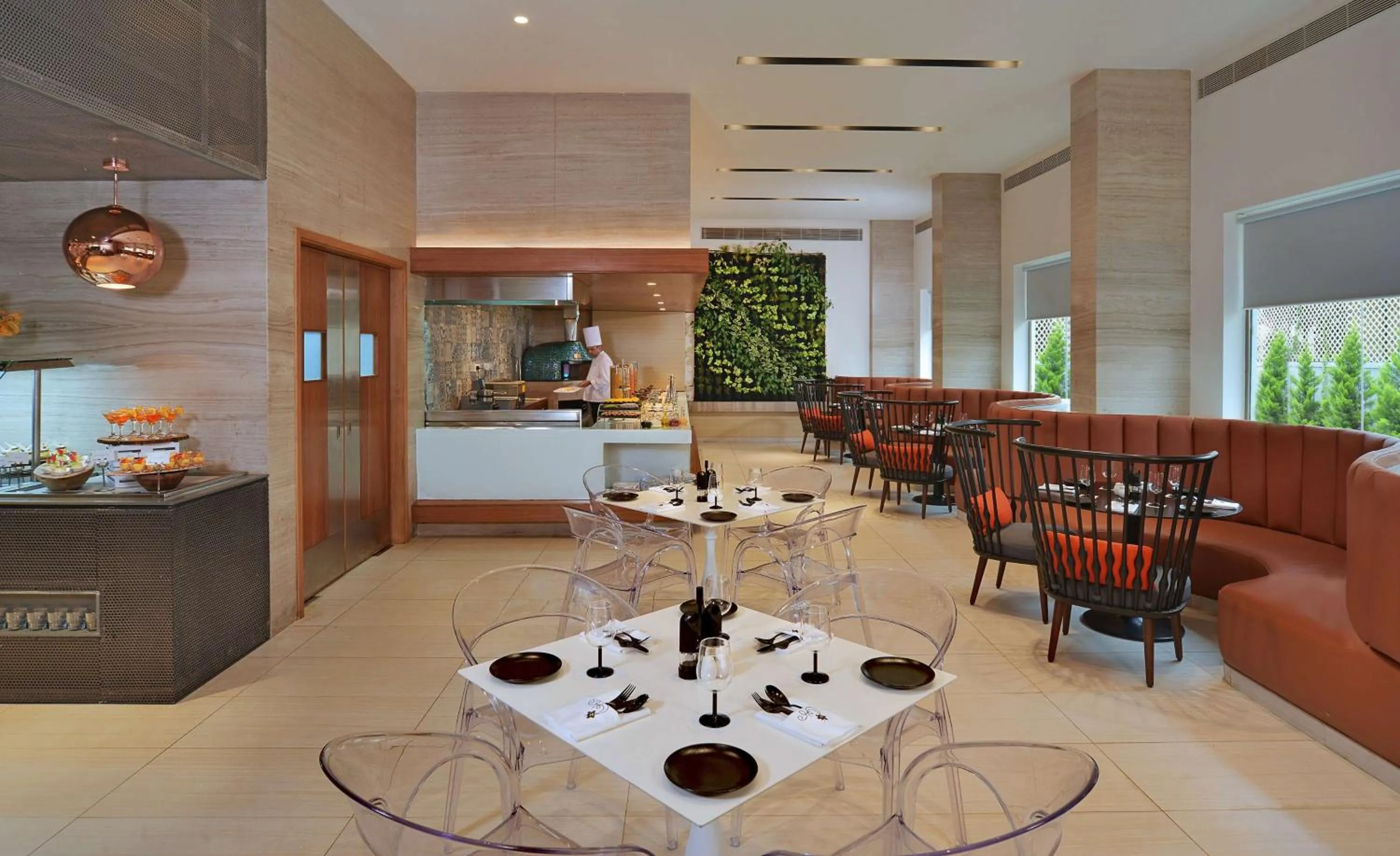 Restaurant/places to eat in Radisson Bengaluru City Center
