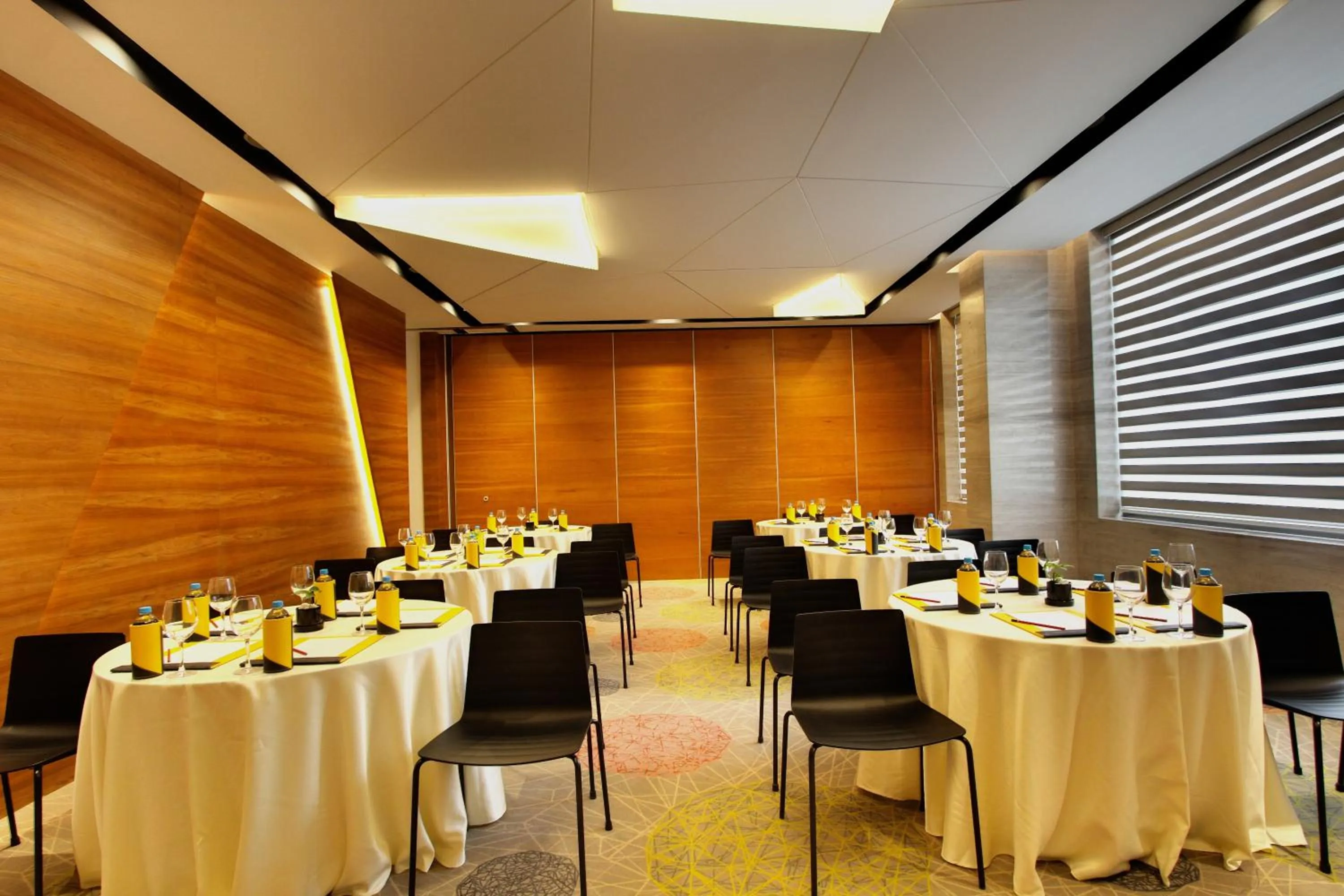 Meeting/conference room in Radisson Bengaluru City Center