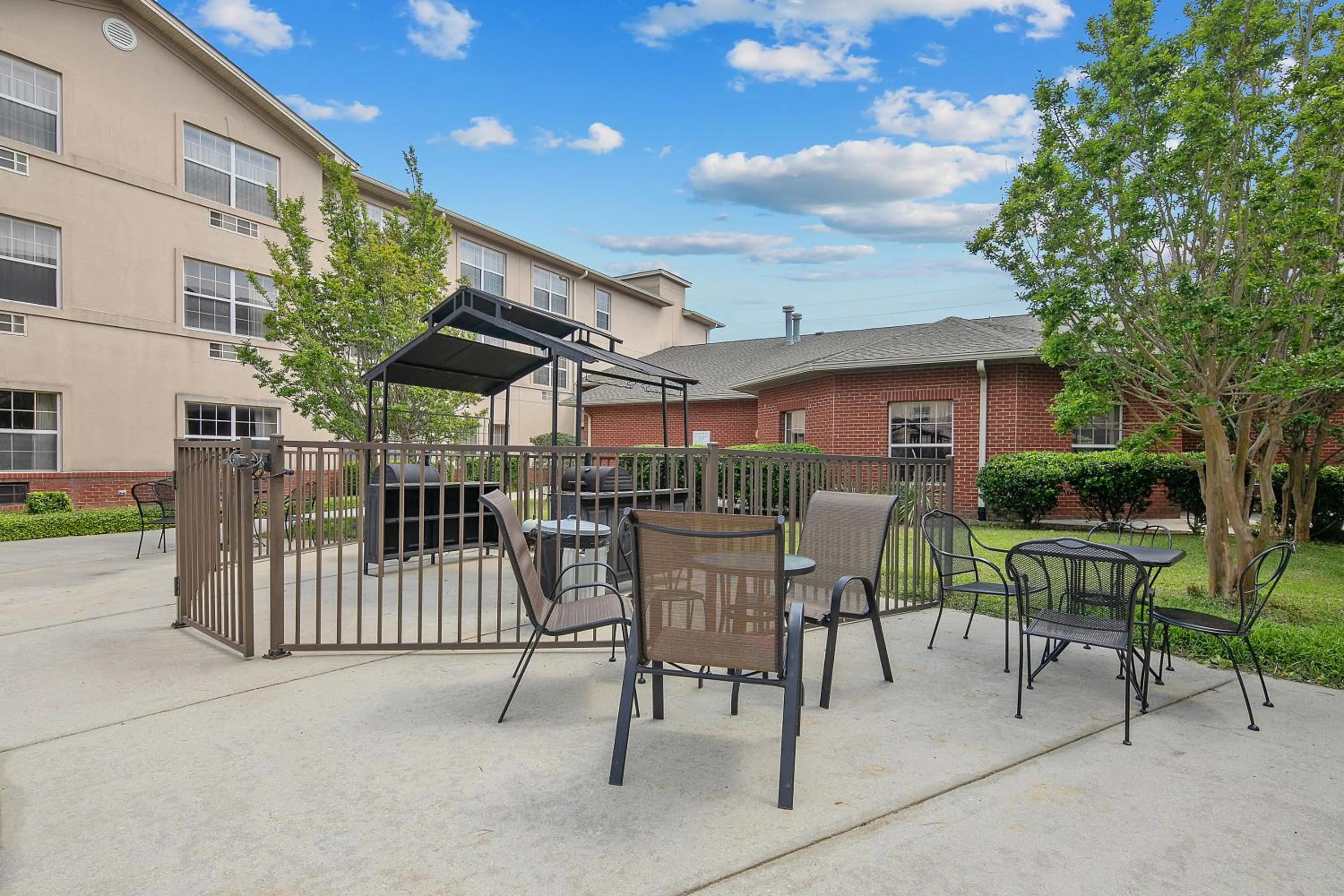 Patio in The Landmark Inn