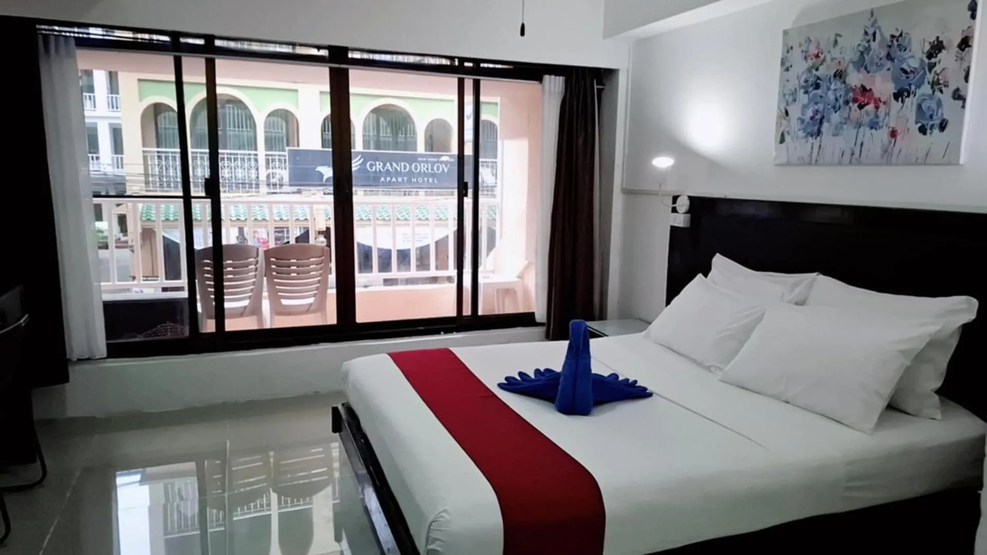 Bedroom, Bed in Boomerang Inn