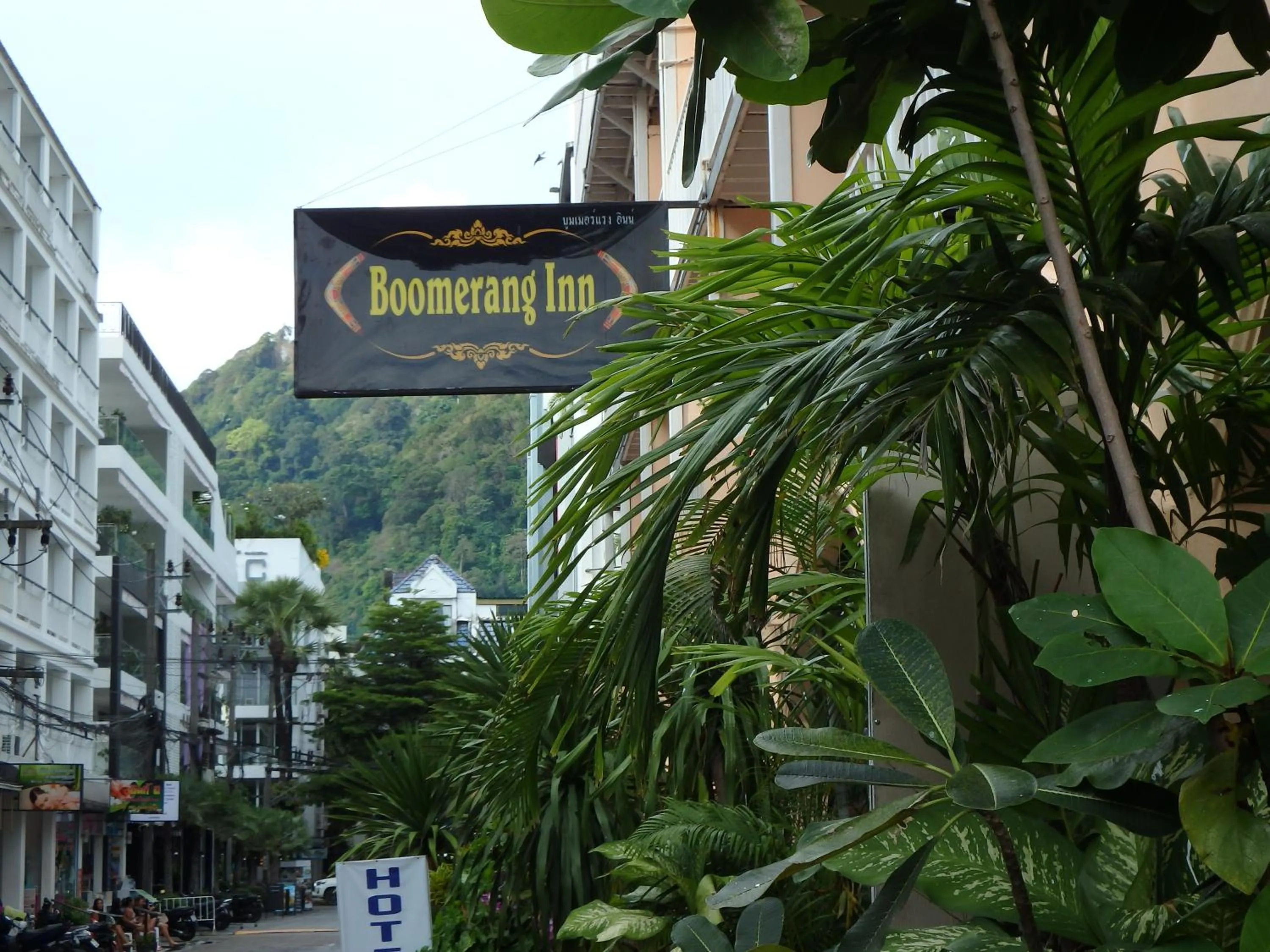 Property building in Boomerang Inn