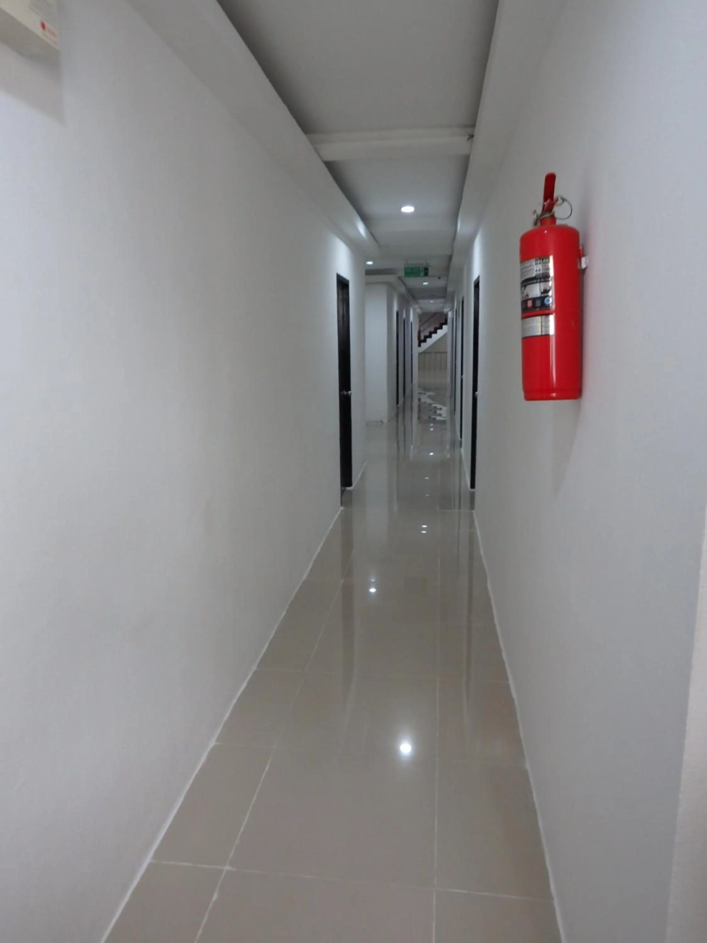 Property building in Boomerang Inn