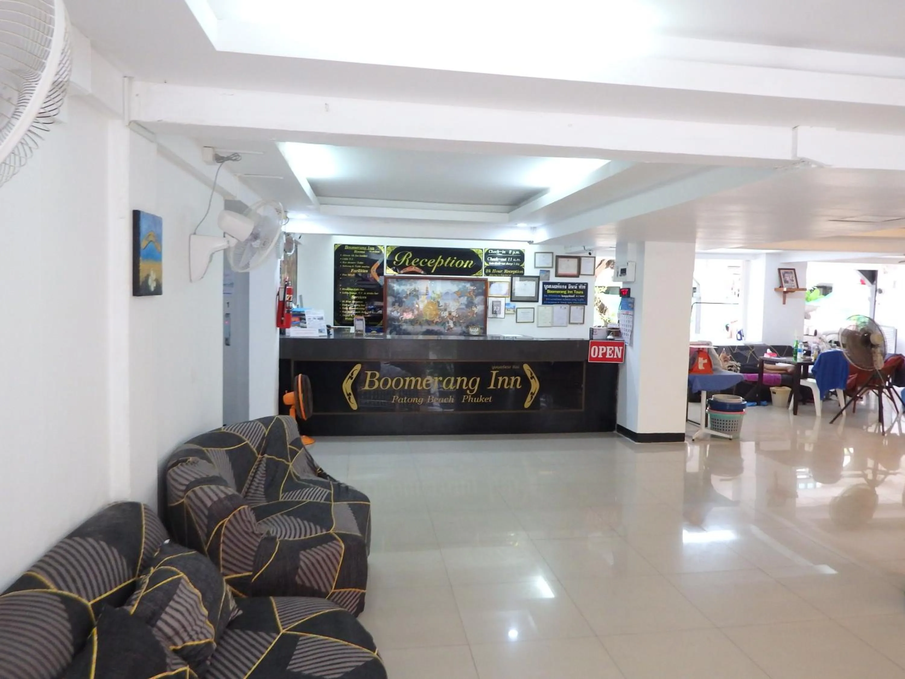 Lobby or reception in Boomerang Inn