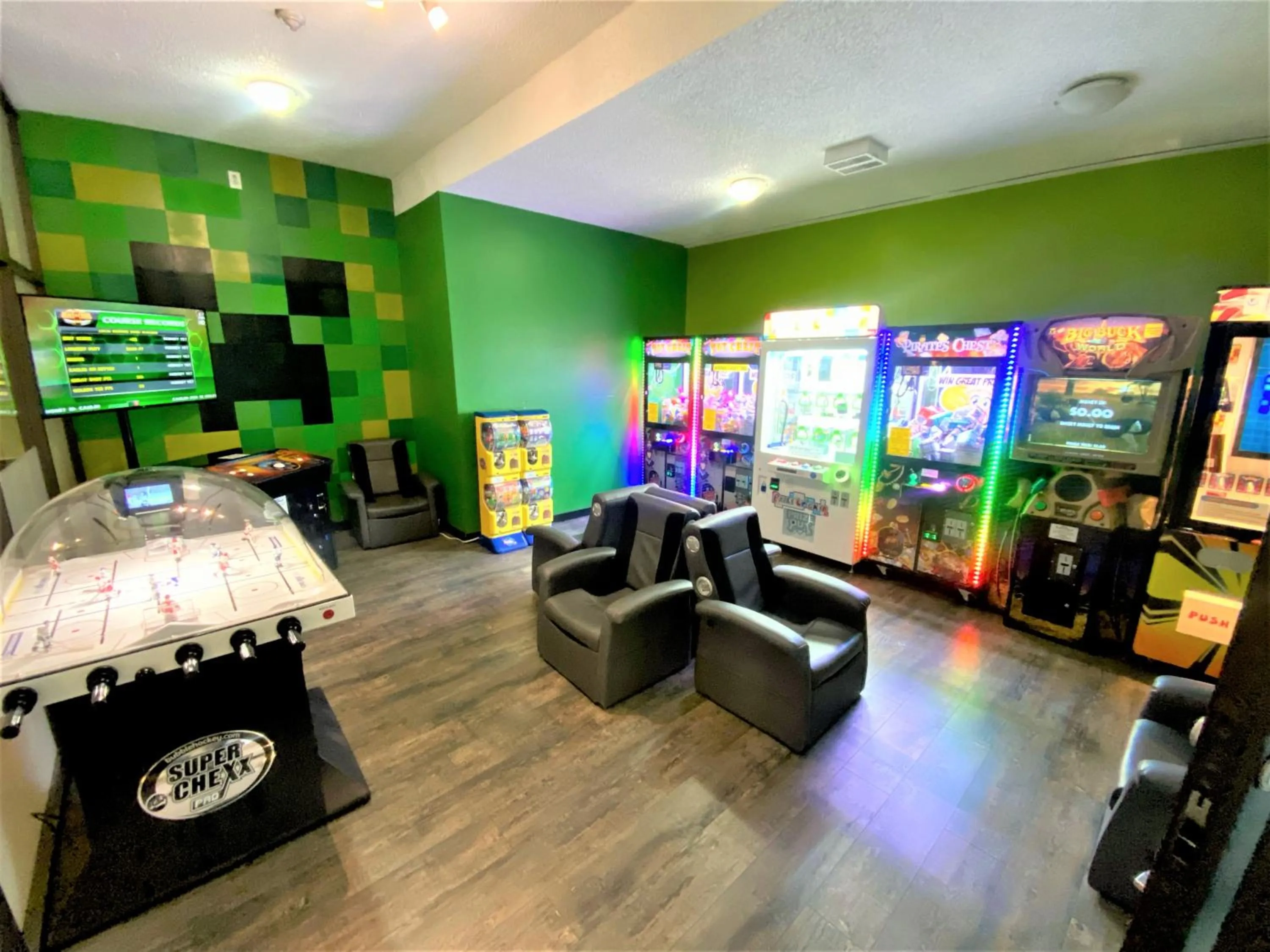 Game Room in Days Inn by Wyndham Cranbrook Conference Centre