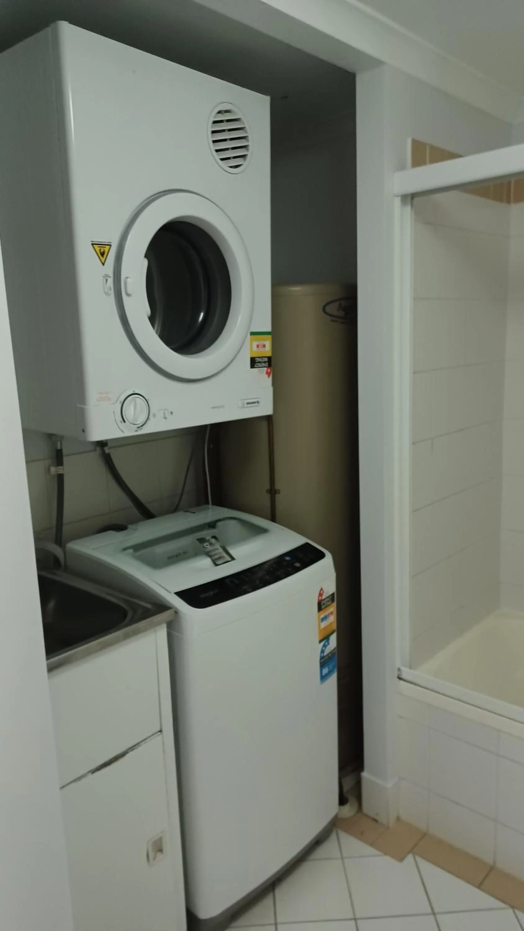 washing machine in Blue Waters Apartments