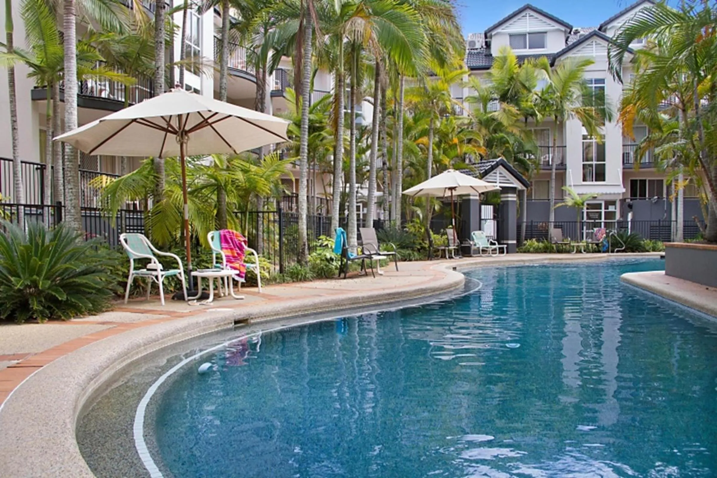 Swimming pool in Blue Waters Apartments