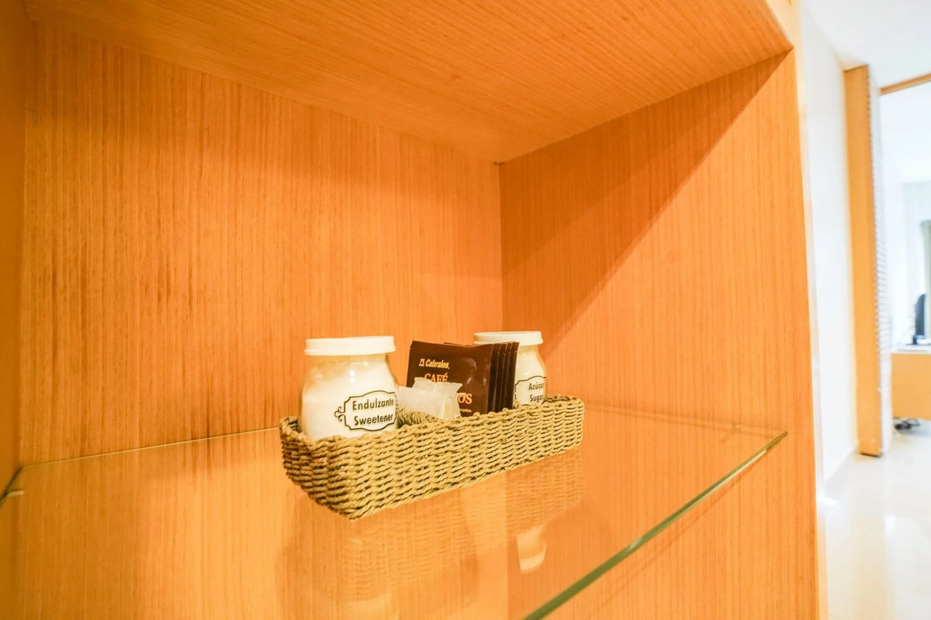 Coffee/tea facilities in Dream Studios BA