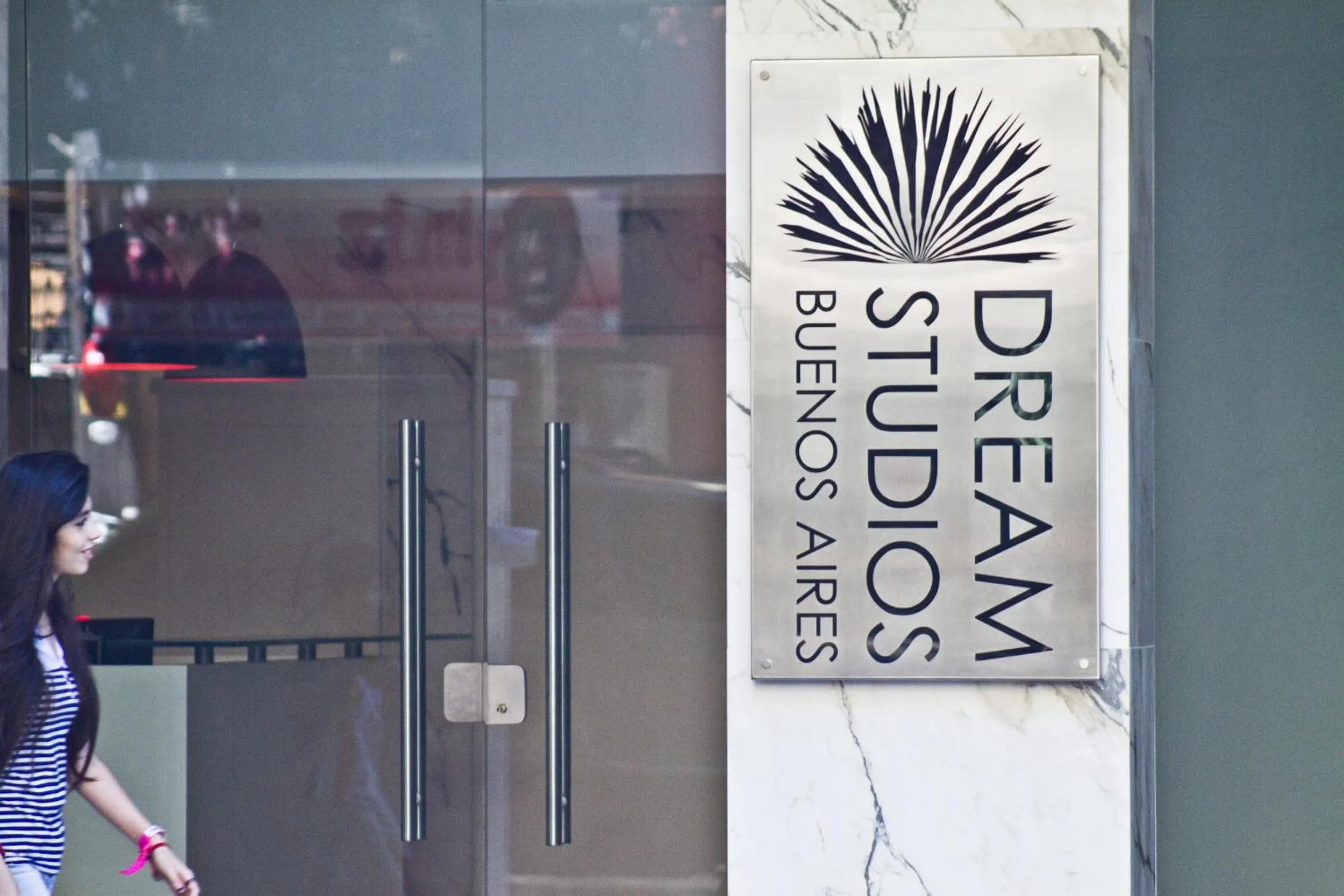 Facade/entrance in Dream Studios BA