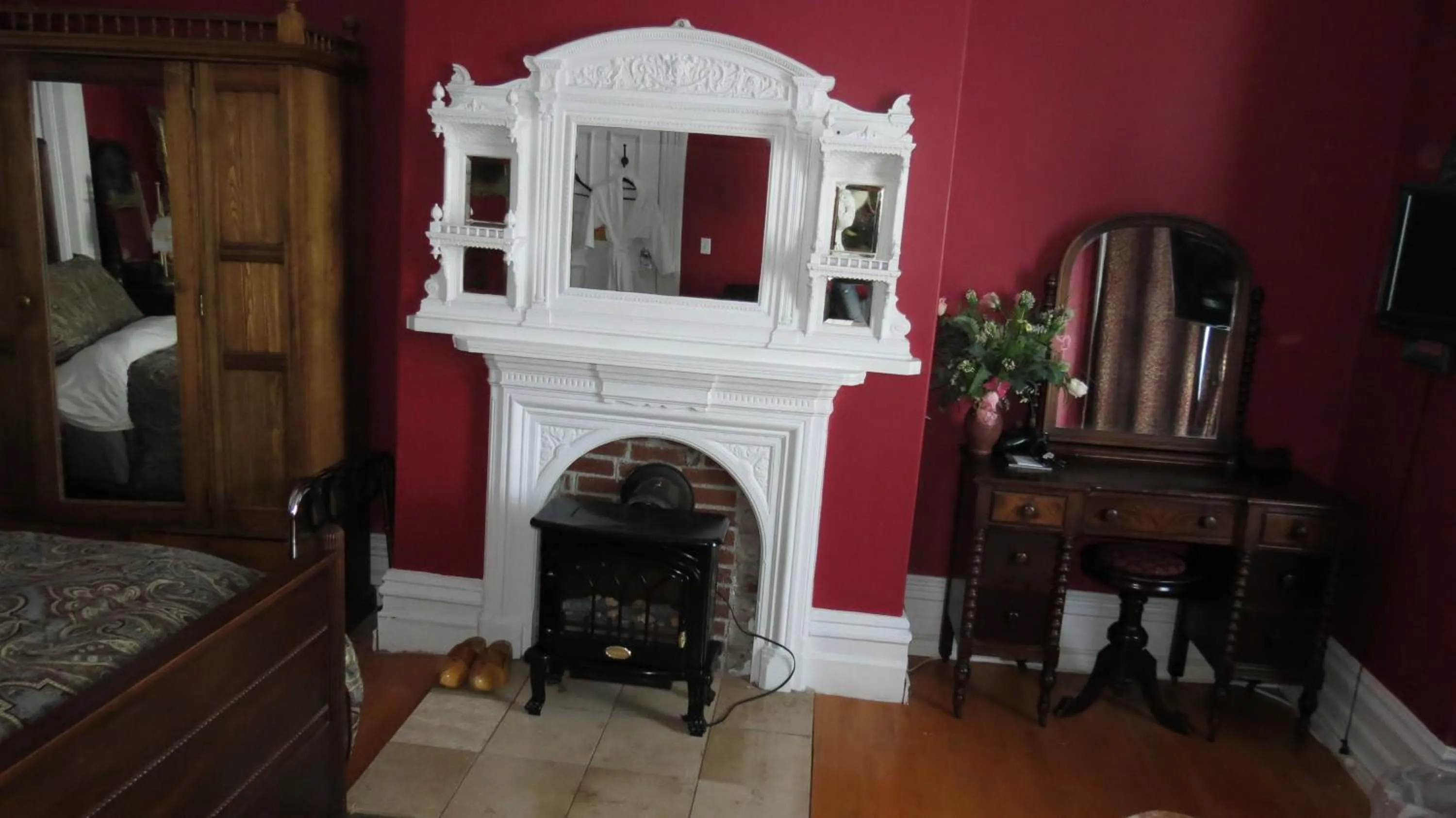 The Roses Heritage Inn