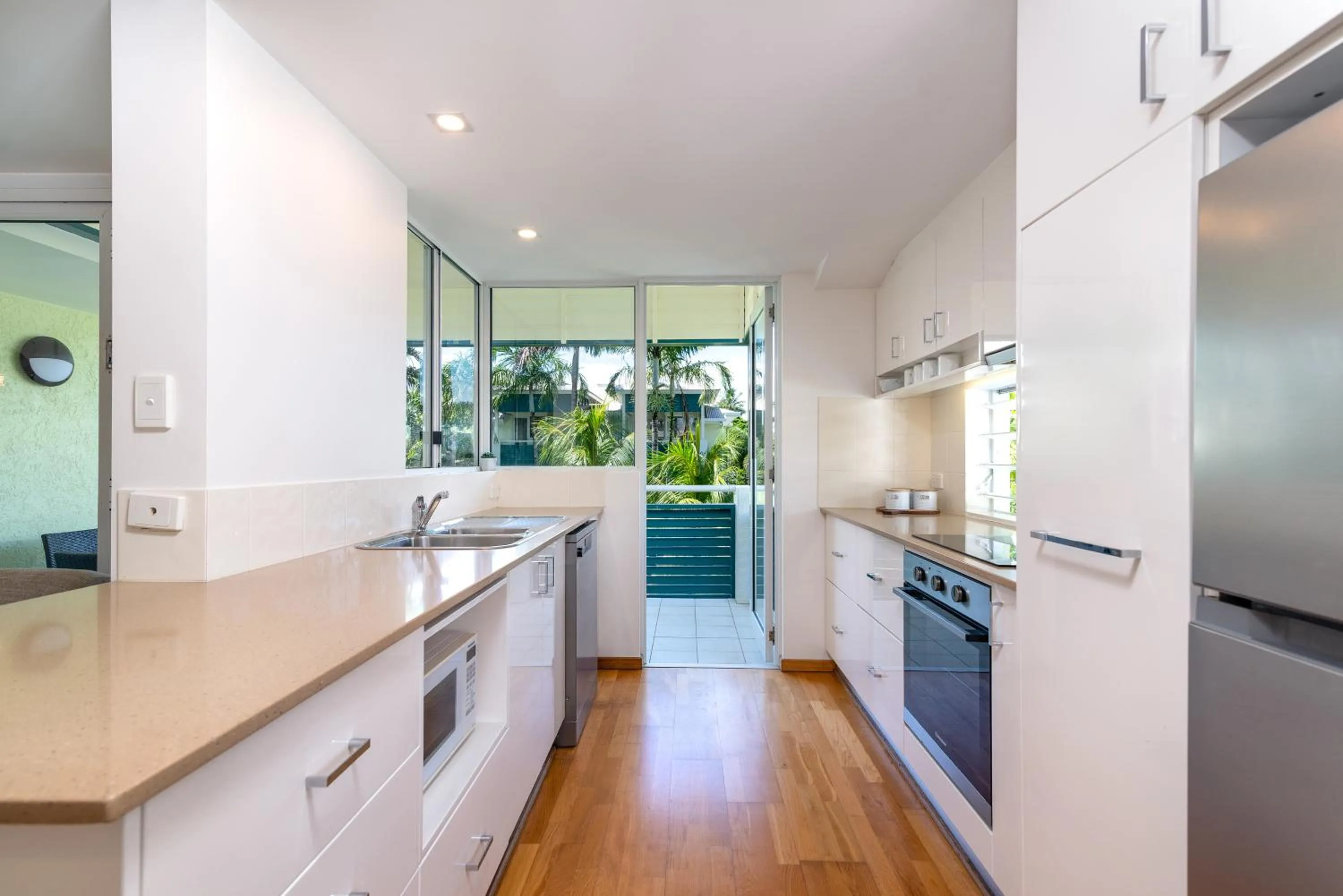 Kitchen or kitchenette in Verandahs Boutique Apartments