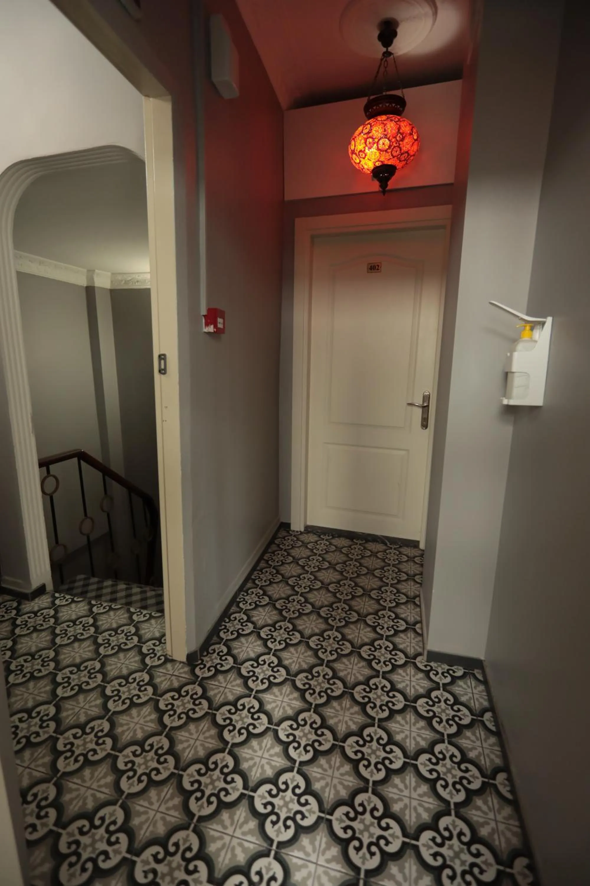 Inner courtyard view in White Pearl Apart Hotel