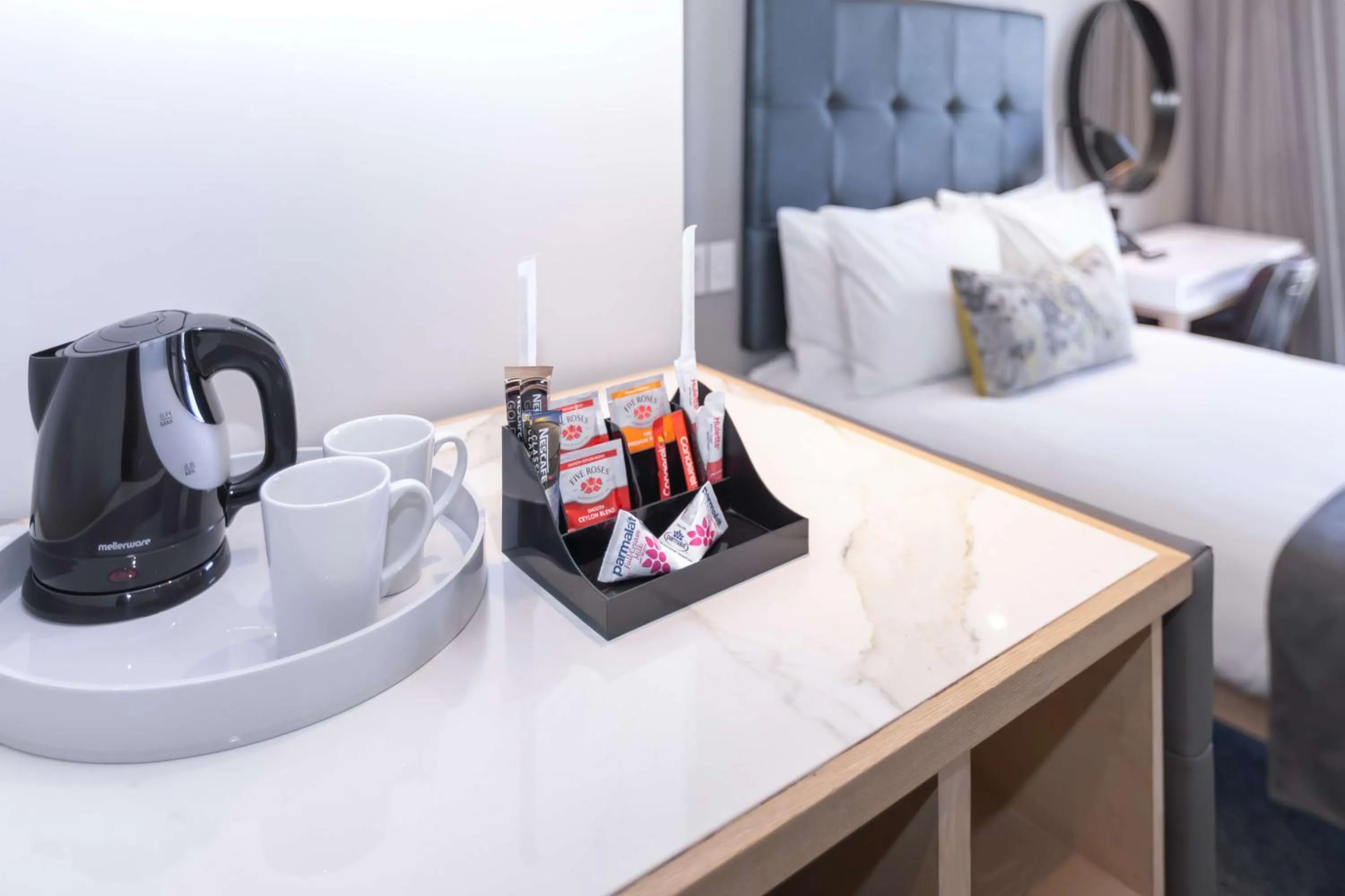 Bedroom, Bed in StayEasy Cape Town City Bowl