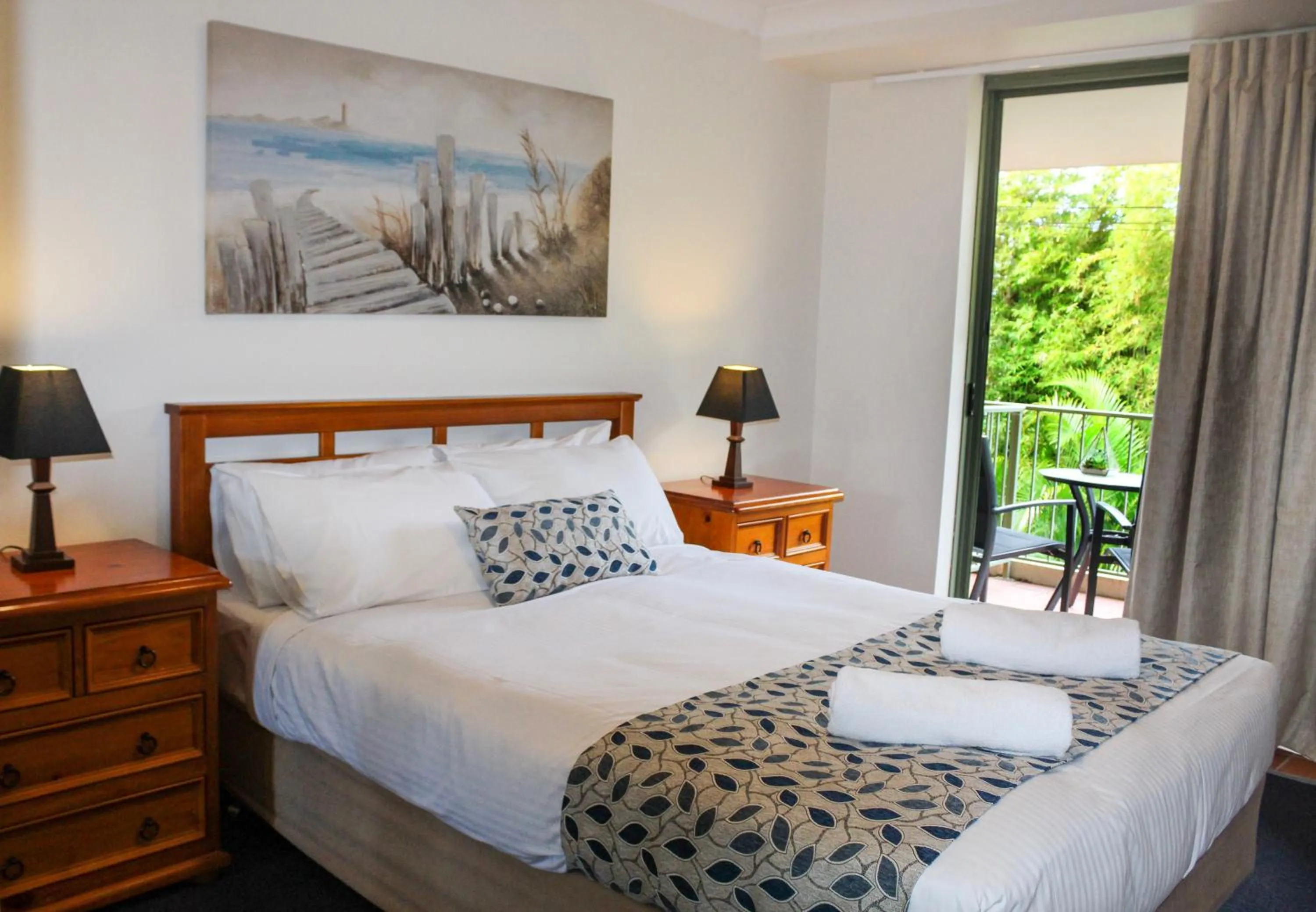 Bedroom, Bed in Montana Palms Resort