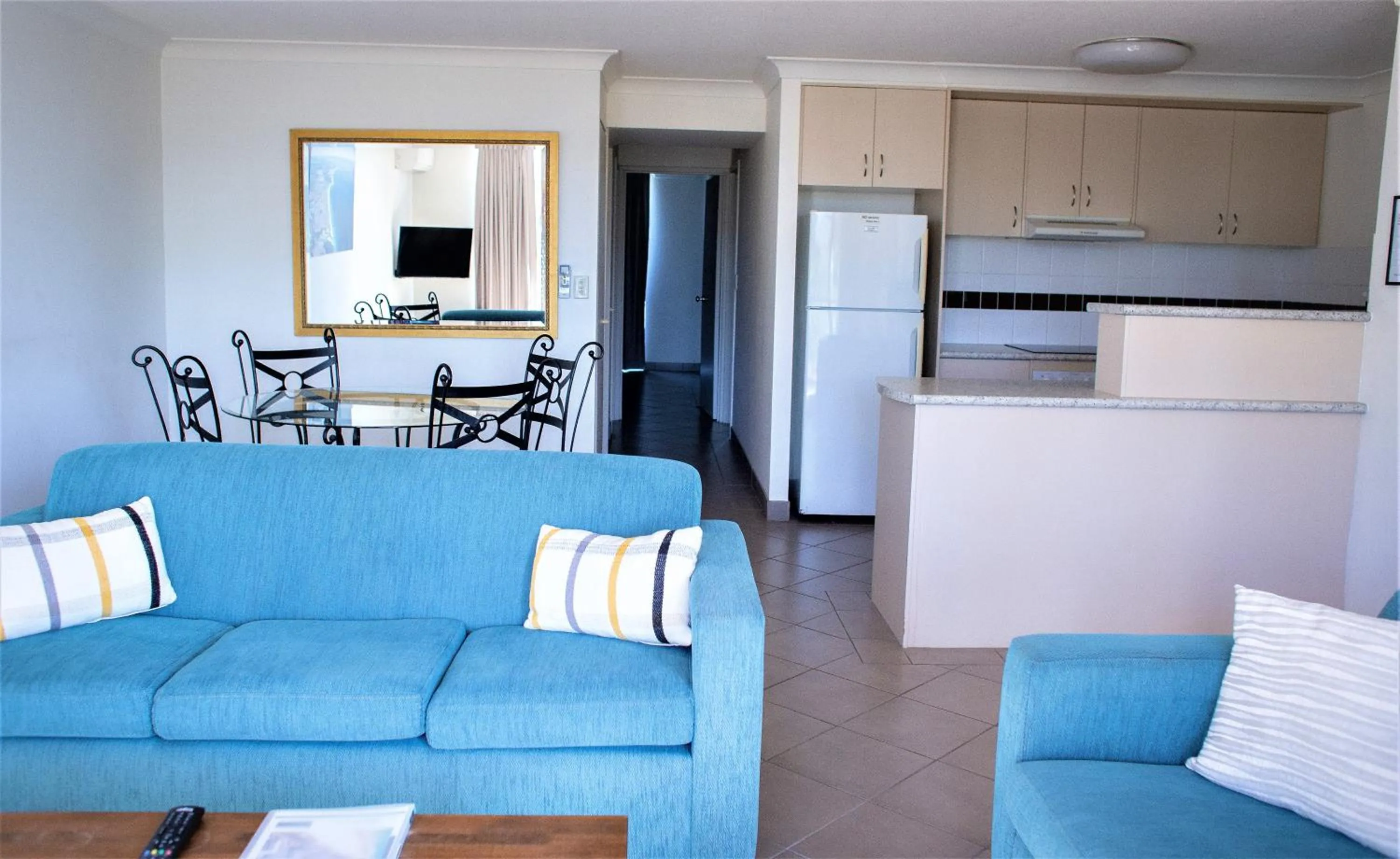 Living room in Montana Palms Resort