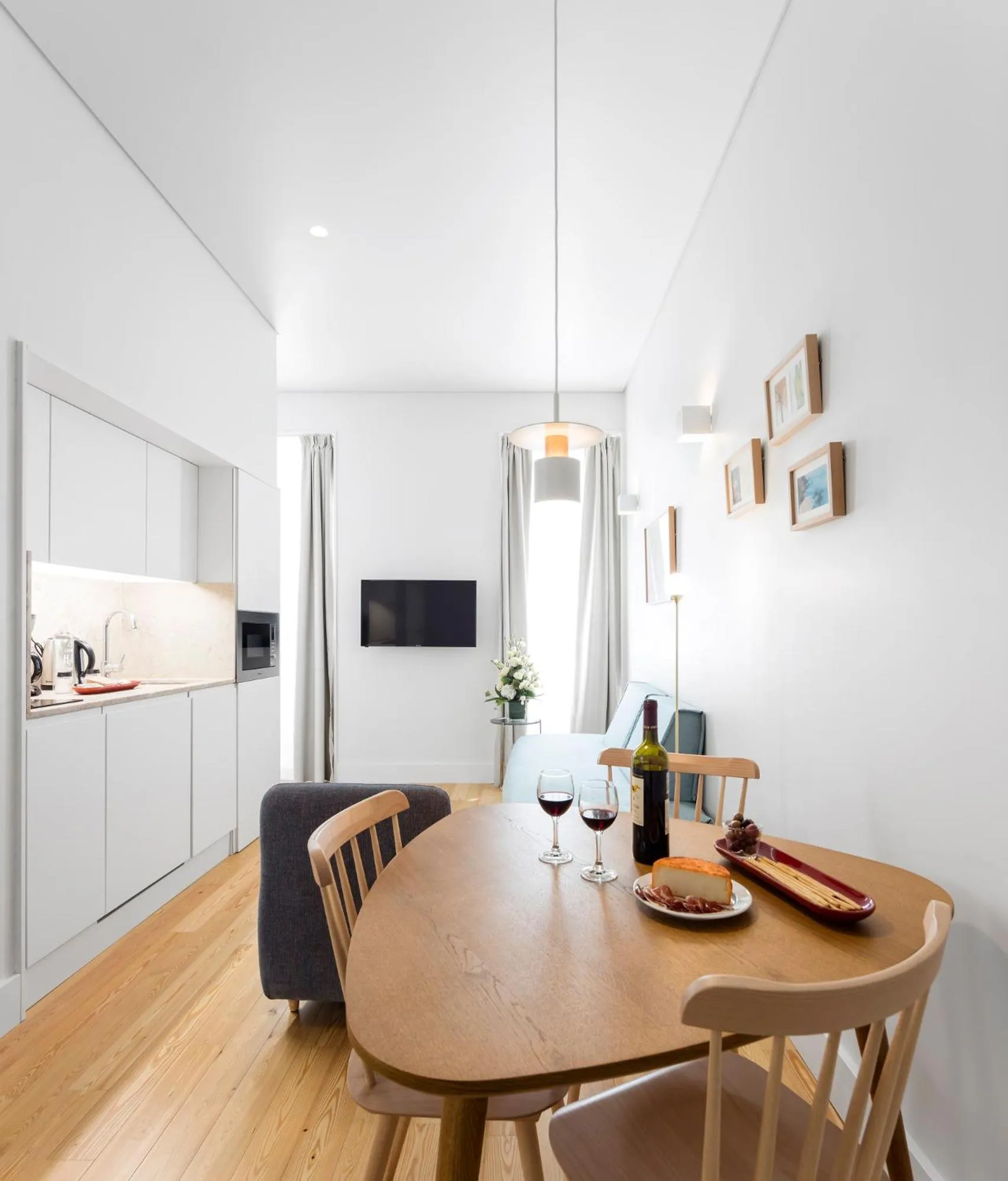 Dining area in Lisbon Serviced Apartments - Benformoso