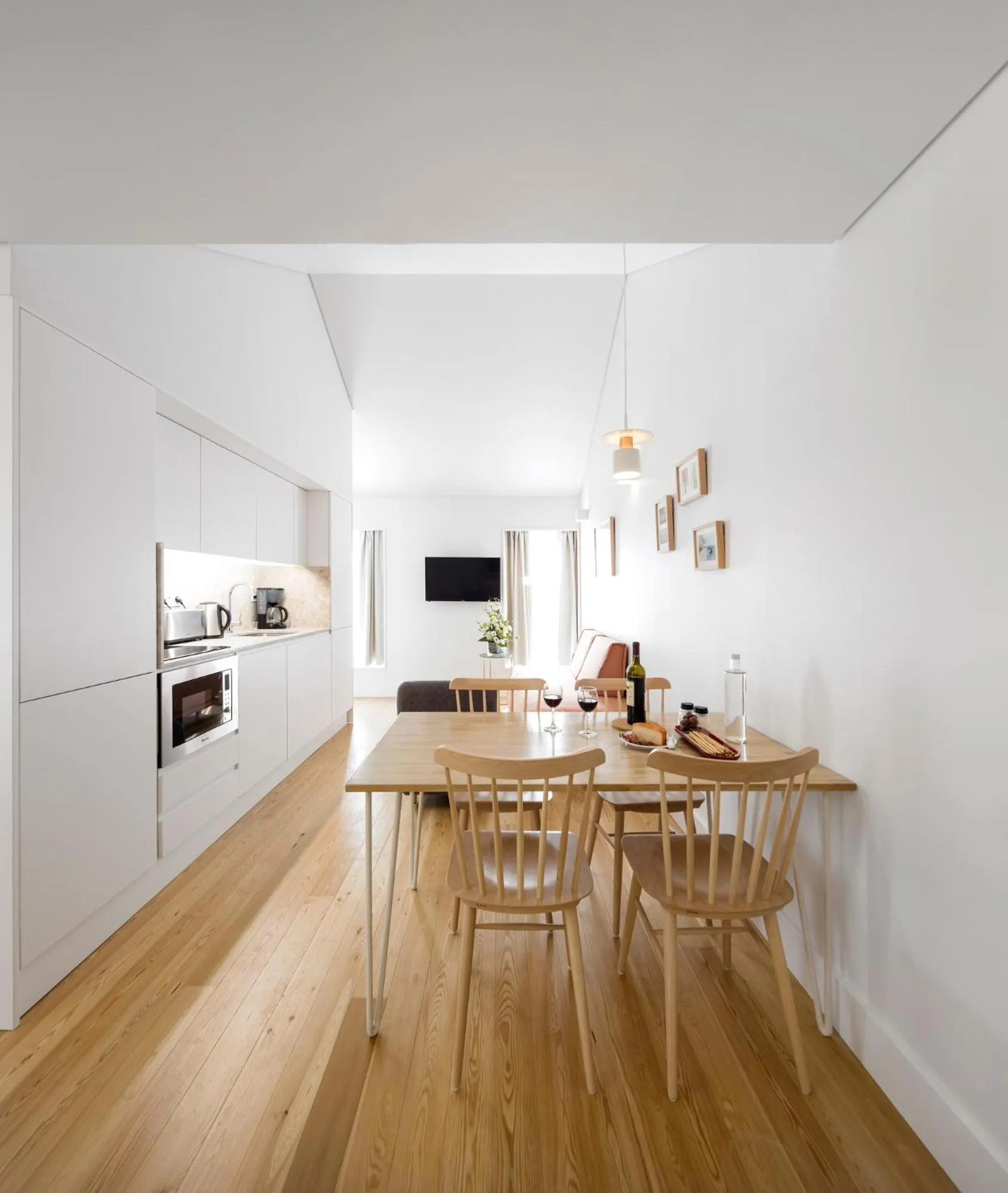 Dining area in Lisbon Serviced Apartments - Benformoso