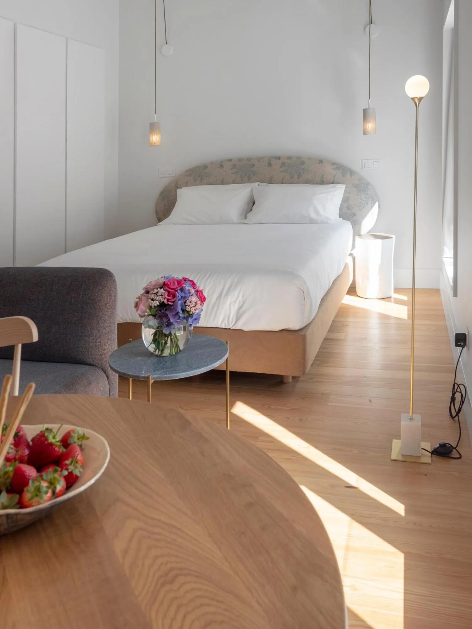 Bedroom, Bed in Lisbon Serviced Apartments - Benformoso
