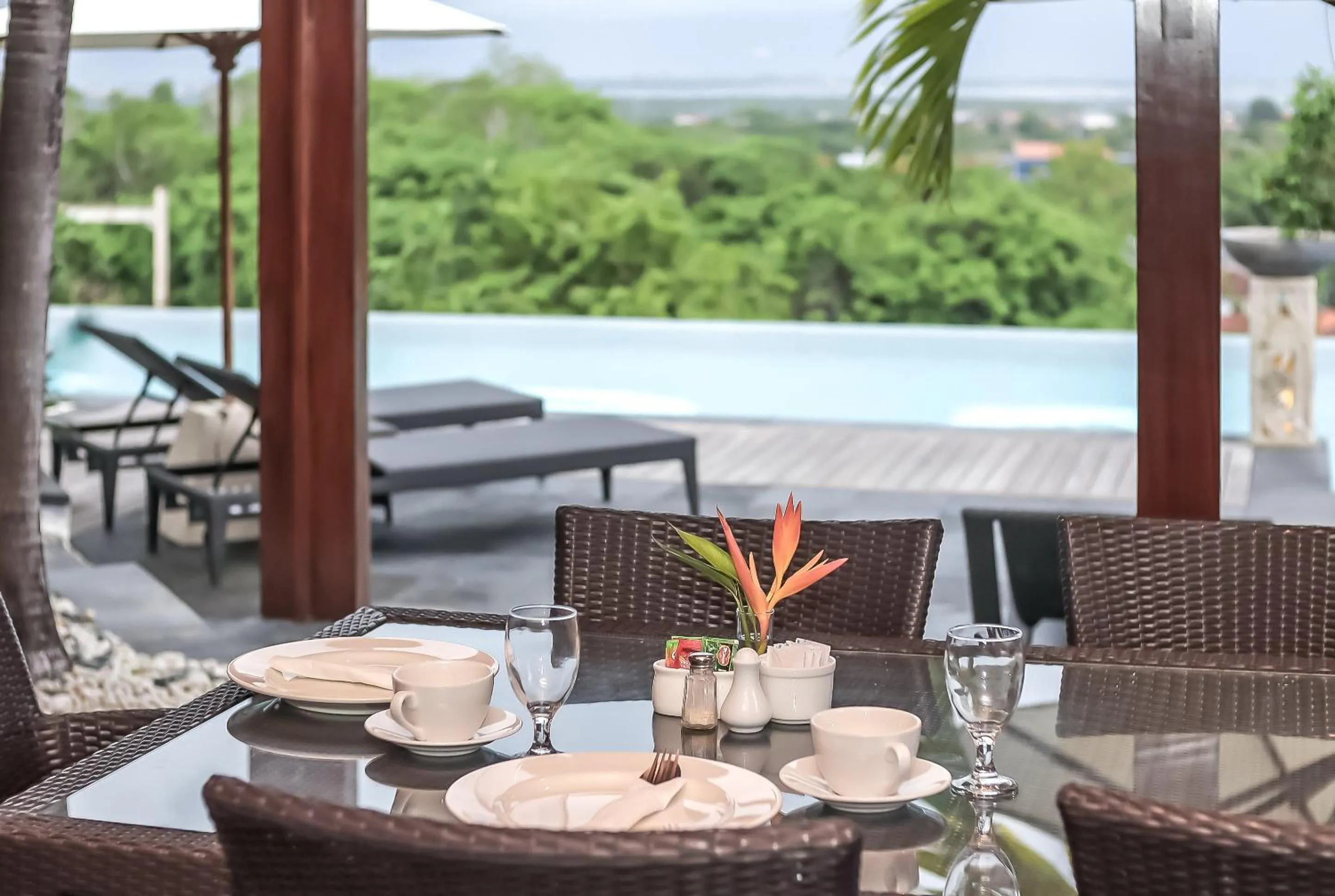 Restaurant/places to eat in Villa Hening Jimbaran