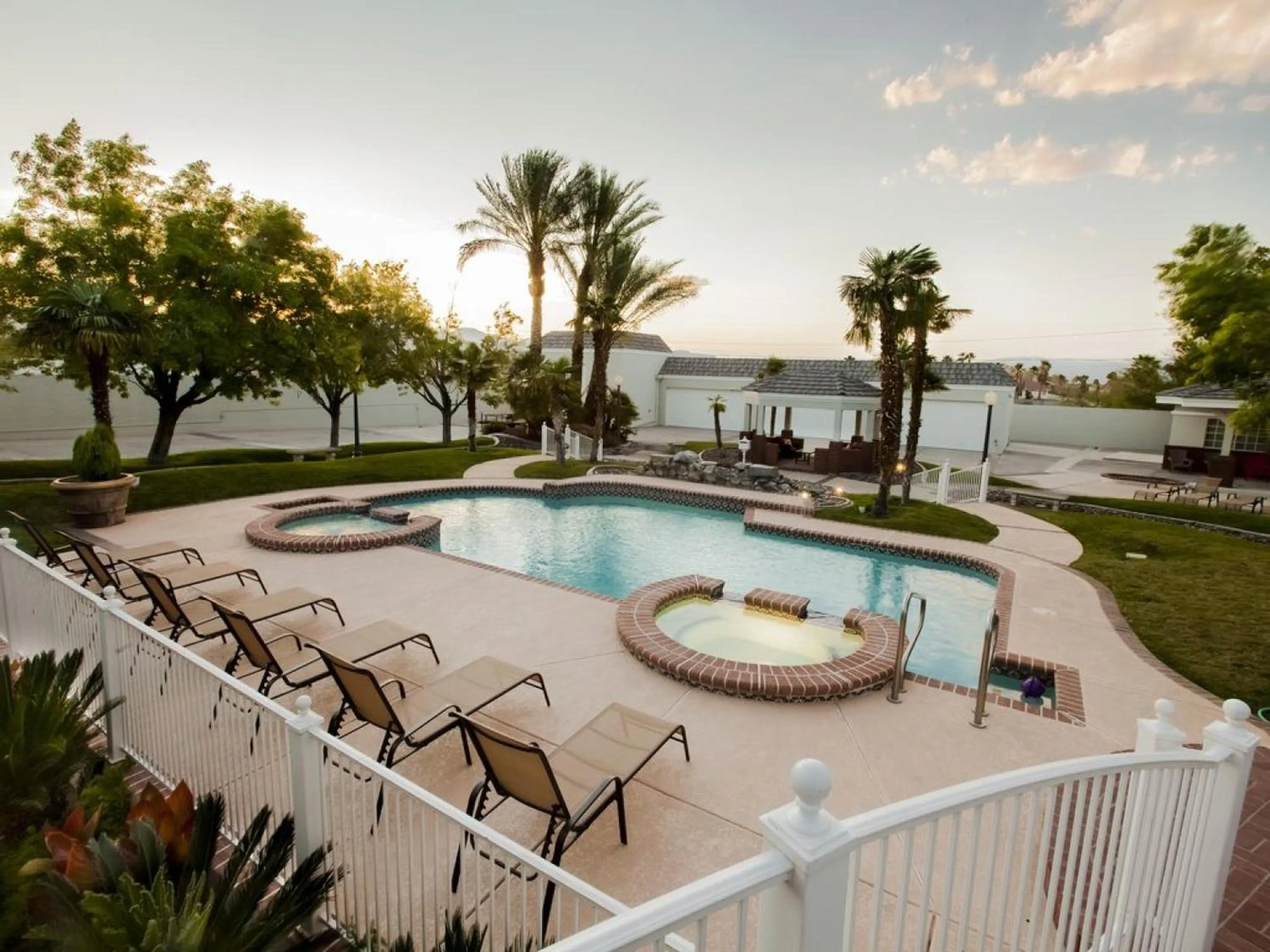 Villa Carota - 6 bedrooms and a Casitas