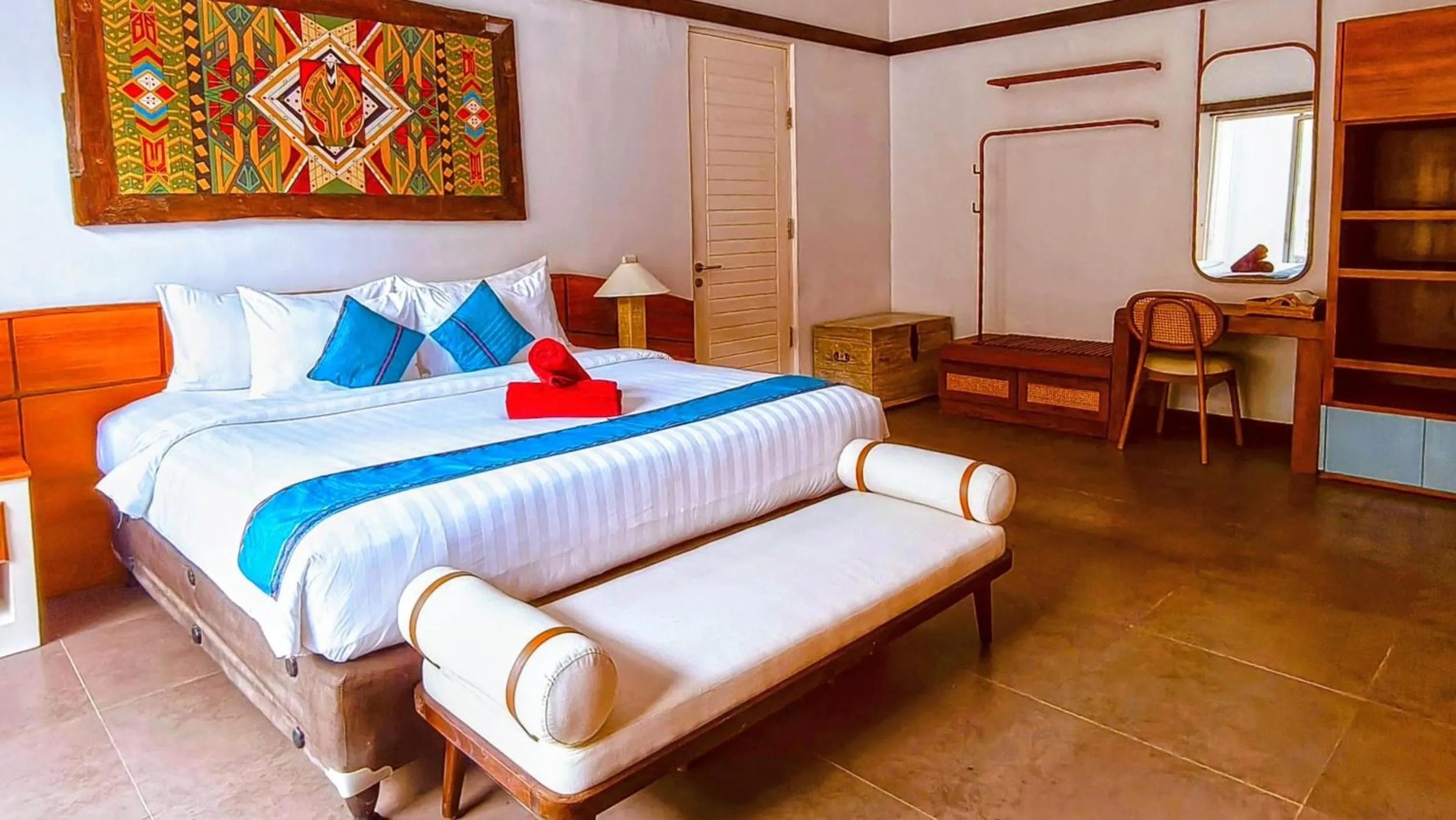 Photo of the whole room, Bed in The Trawangan Resort