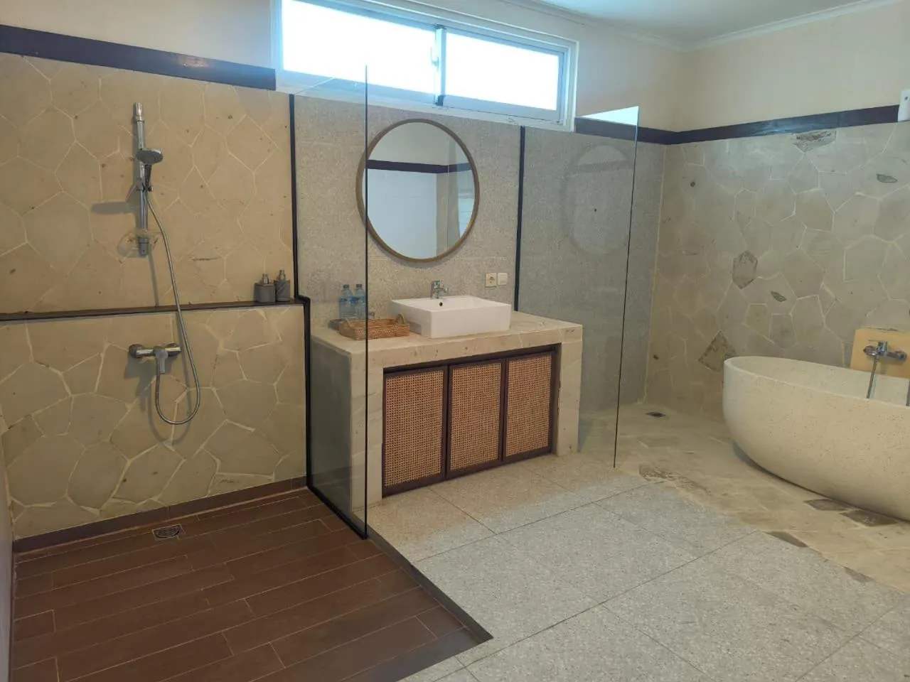 Shower in The Trawangan Resort