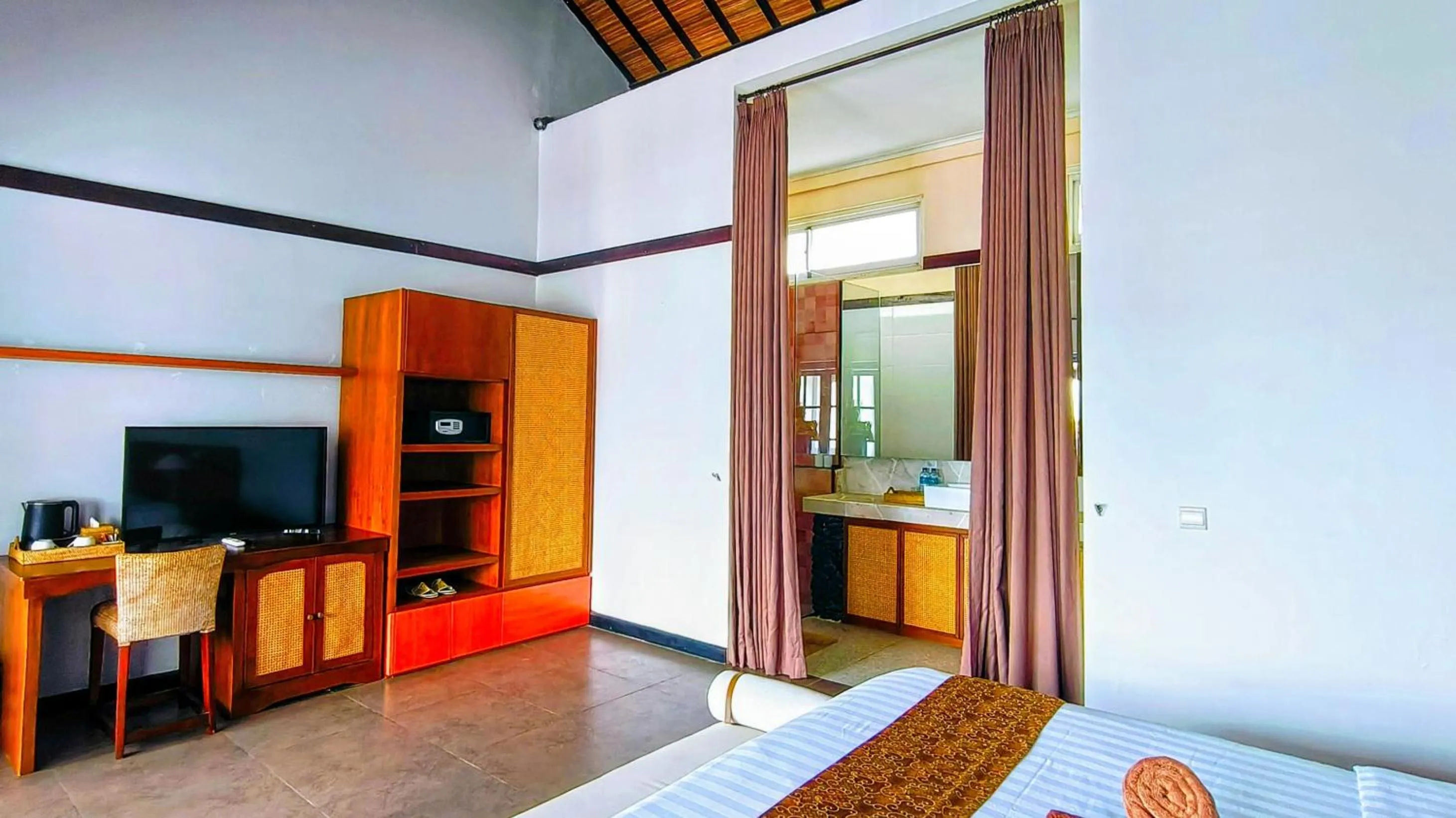 Coffee/tea facilities in The Trawangan Resort