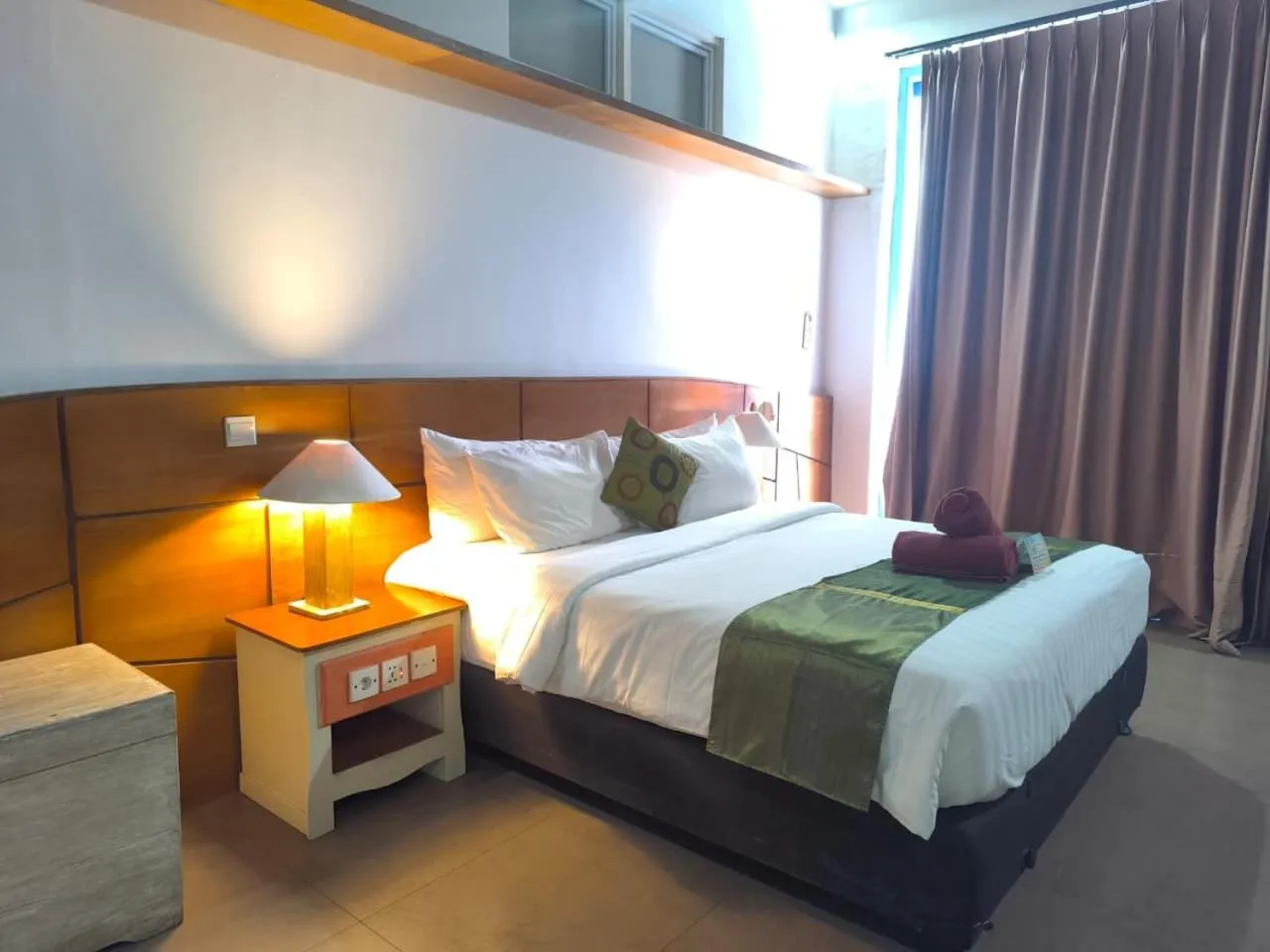 Bed in The Trawangan Resort