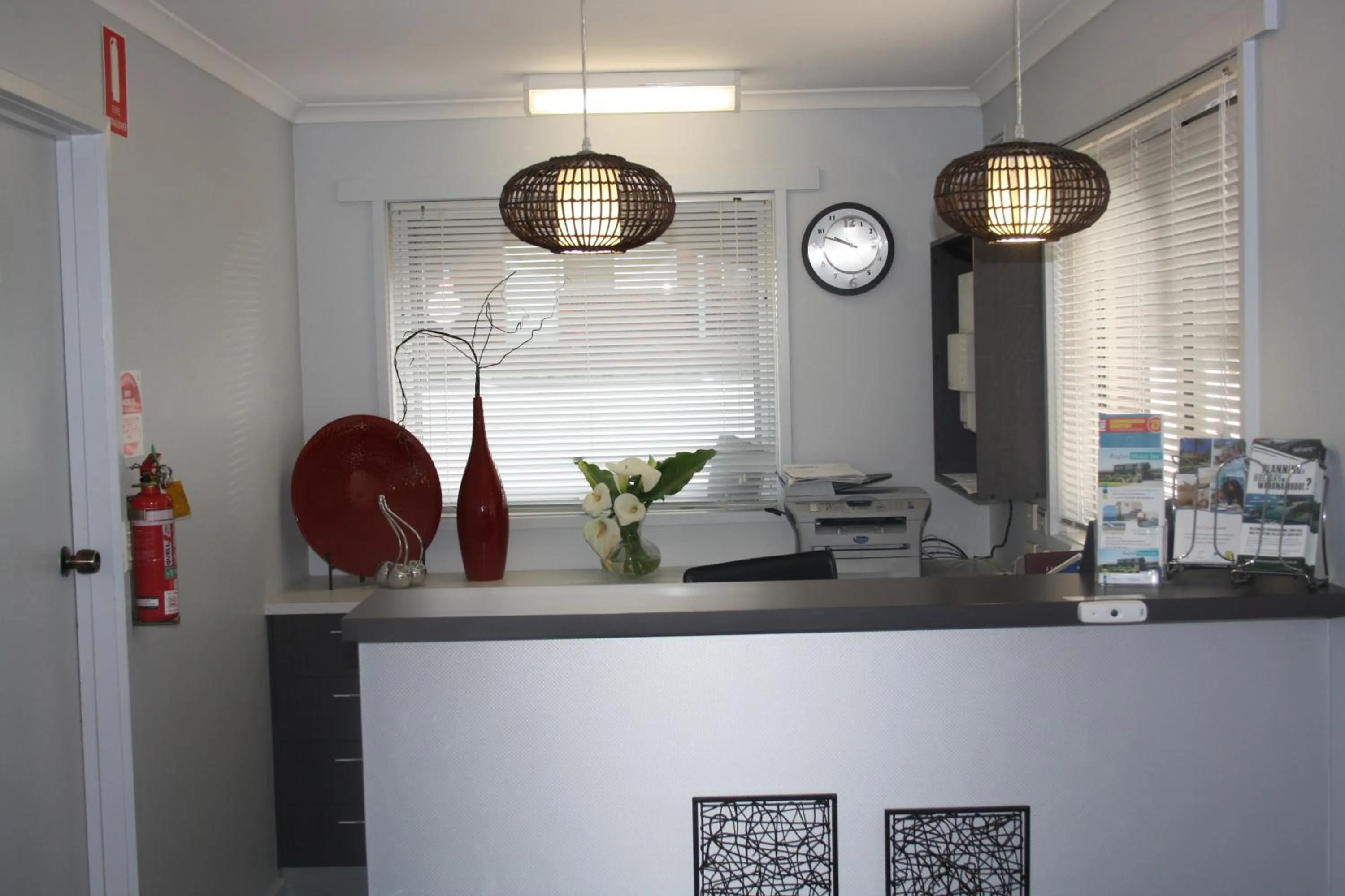 Lobby or reception in Raglan Motor Inn