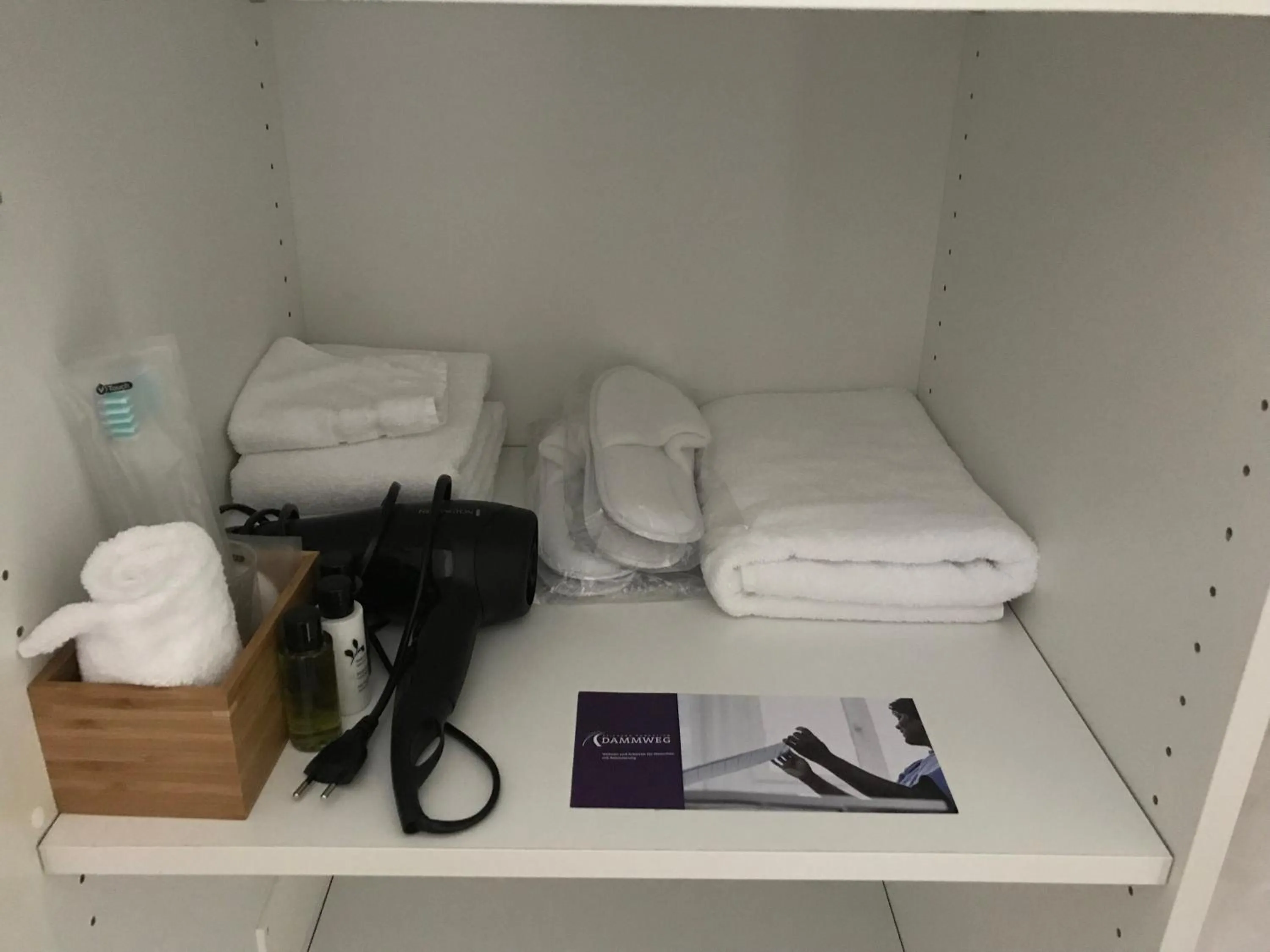 Photo of the whole room in wolke 4